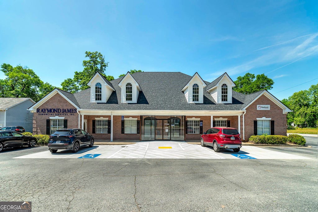 Photo of 261 Brookwood Avenue #D, Jackson, GA 30233 (MLS # 10852256)