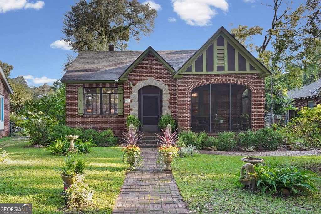 Photo of 903 W 2nd Avenue, Albany, GA 31701 (MLS # 10829877)