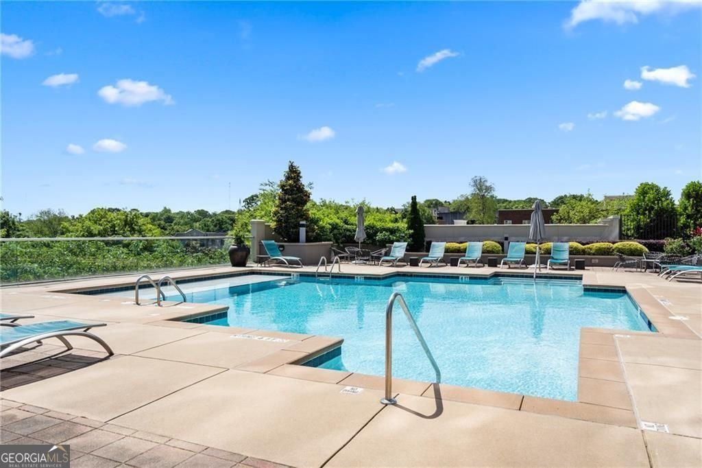 Photo of 222 12th Street NE #1901, Atlanta, GA 30309 (MLS # 10753030)
