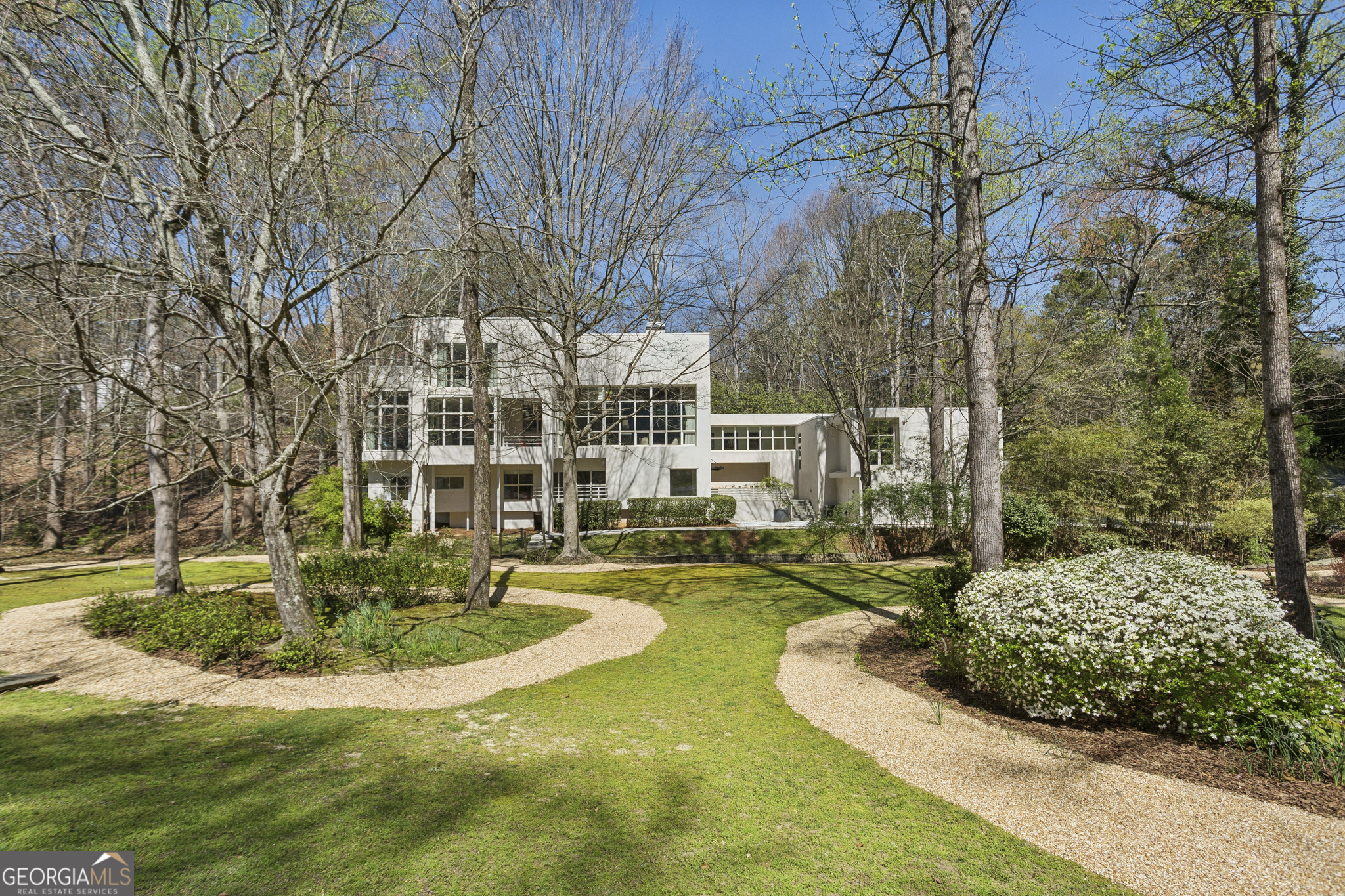 4406 N Elizabeth LN SE