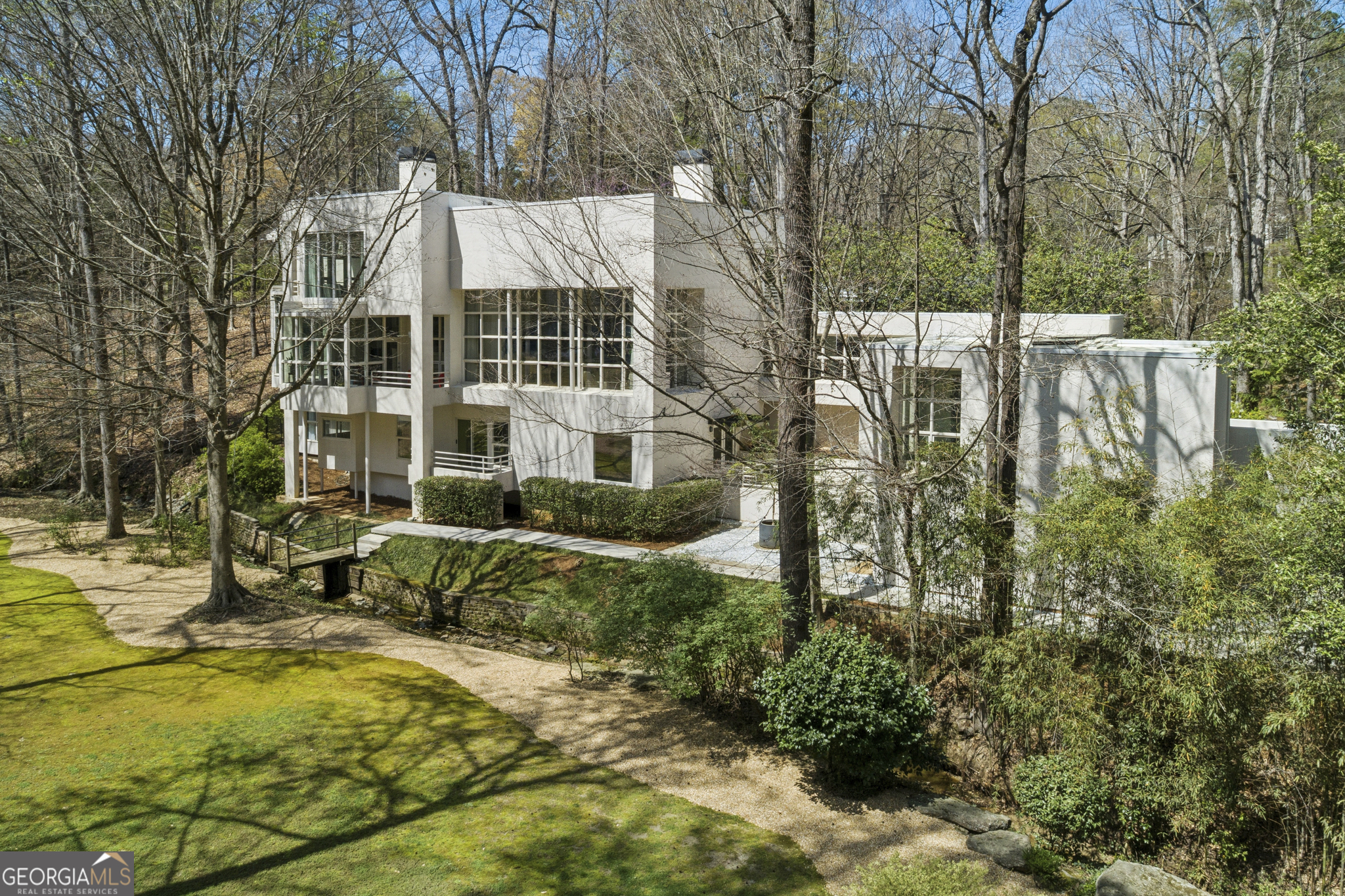 4406 N Elizabeth LN SE