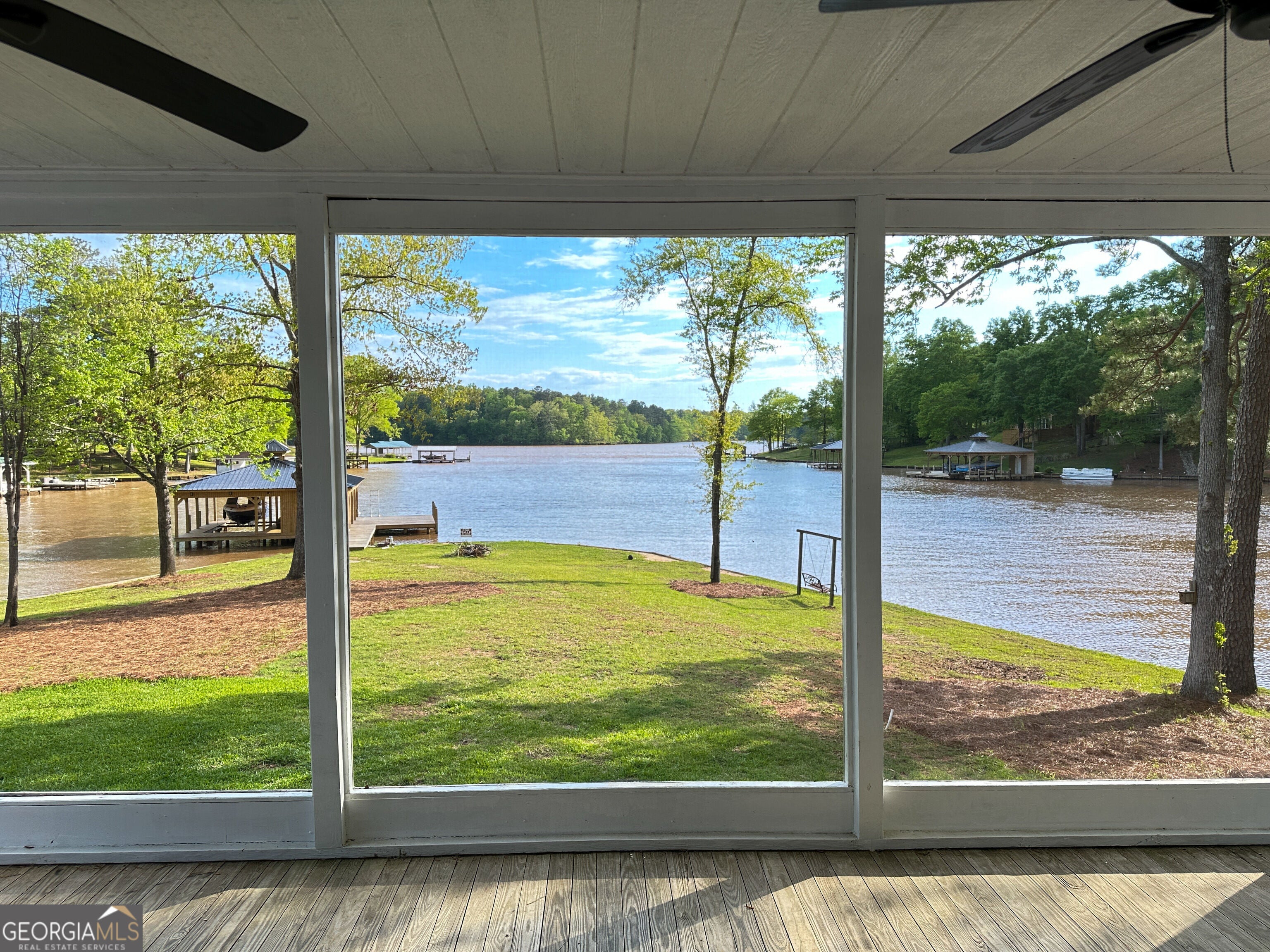 112 Little River CT