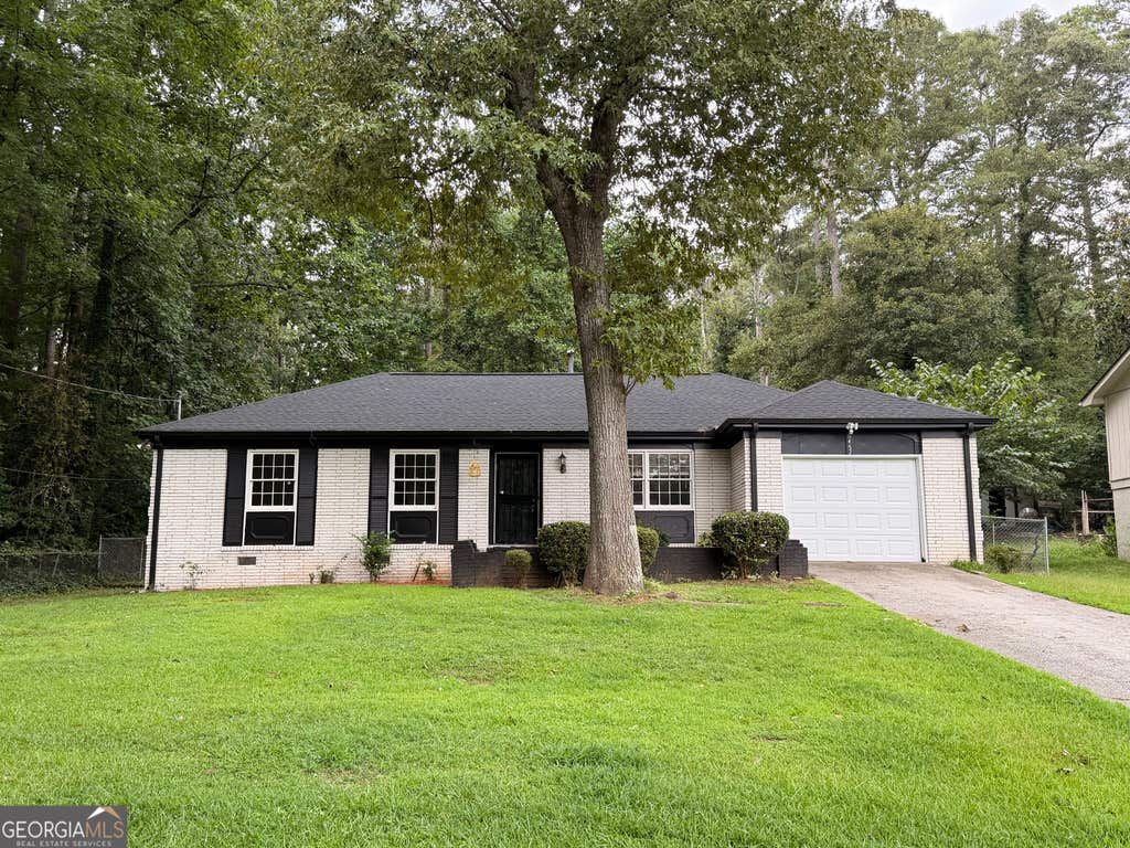 Photo of 6451 Valley Dale Drive, Riverdale, GA 30274 (MLS # 10824578)