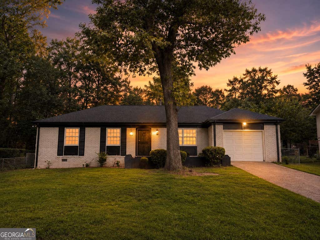 Photo of 6451 Valley Dale Drive, Riverdale, GA 30274 (MLS # 10824578)