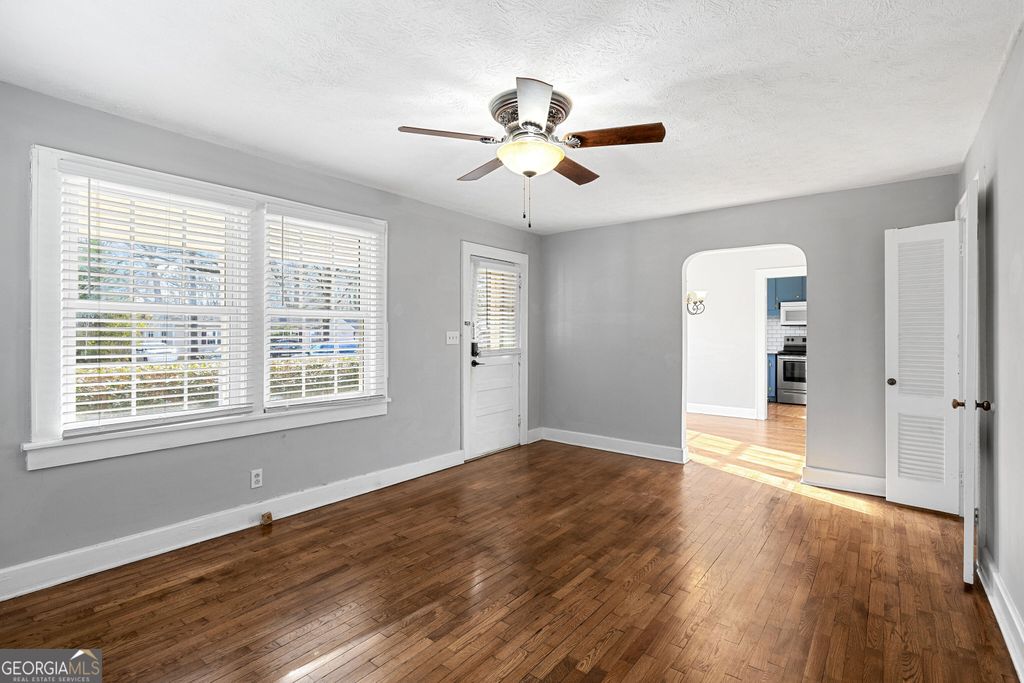 Photo of 724 Charlton Street NW, Rome, GA 30165 (MLS # 10676137)