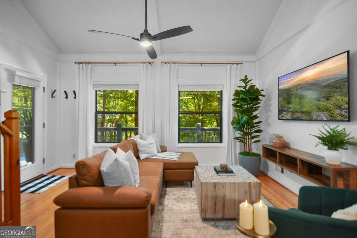 223 Mango CIR