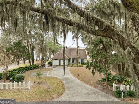 A home in Darien