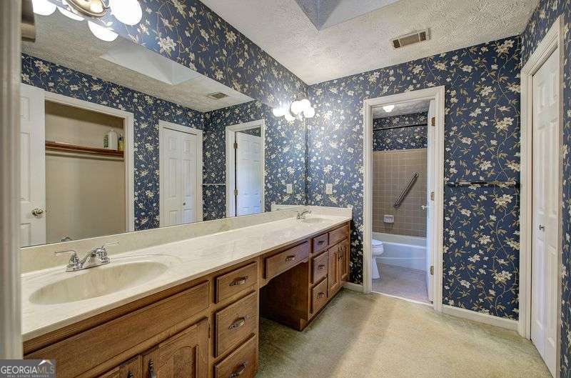 Spring Ridge - Residential