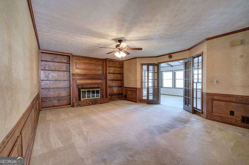 Spring Ridge - Residential