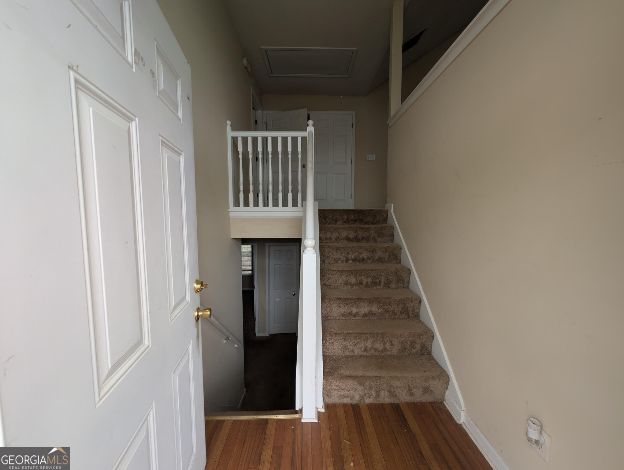 3413 Creekview DR