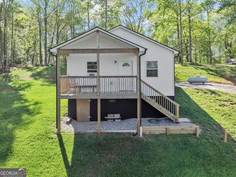 Single Family Residence in Cleveland GA 221 Jennys Cove Road.jpg