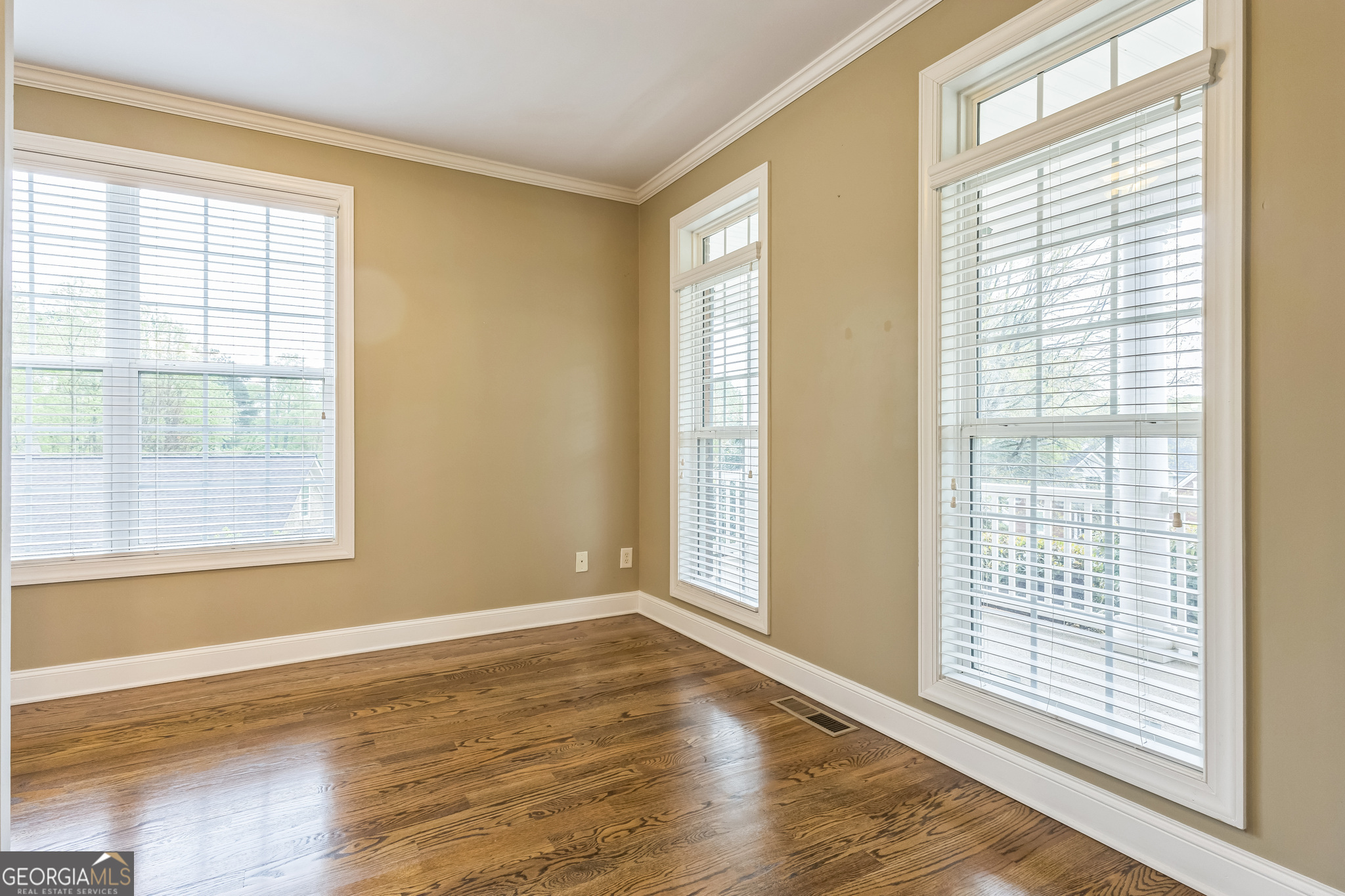 Lake Redwine - Residential