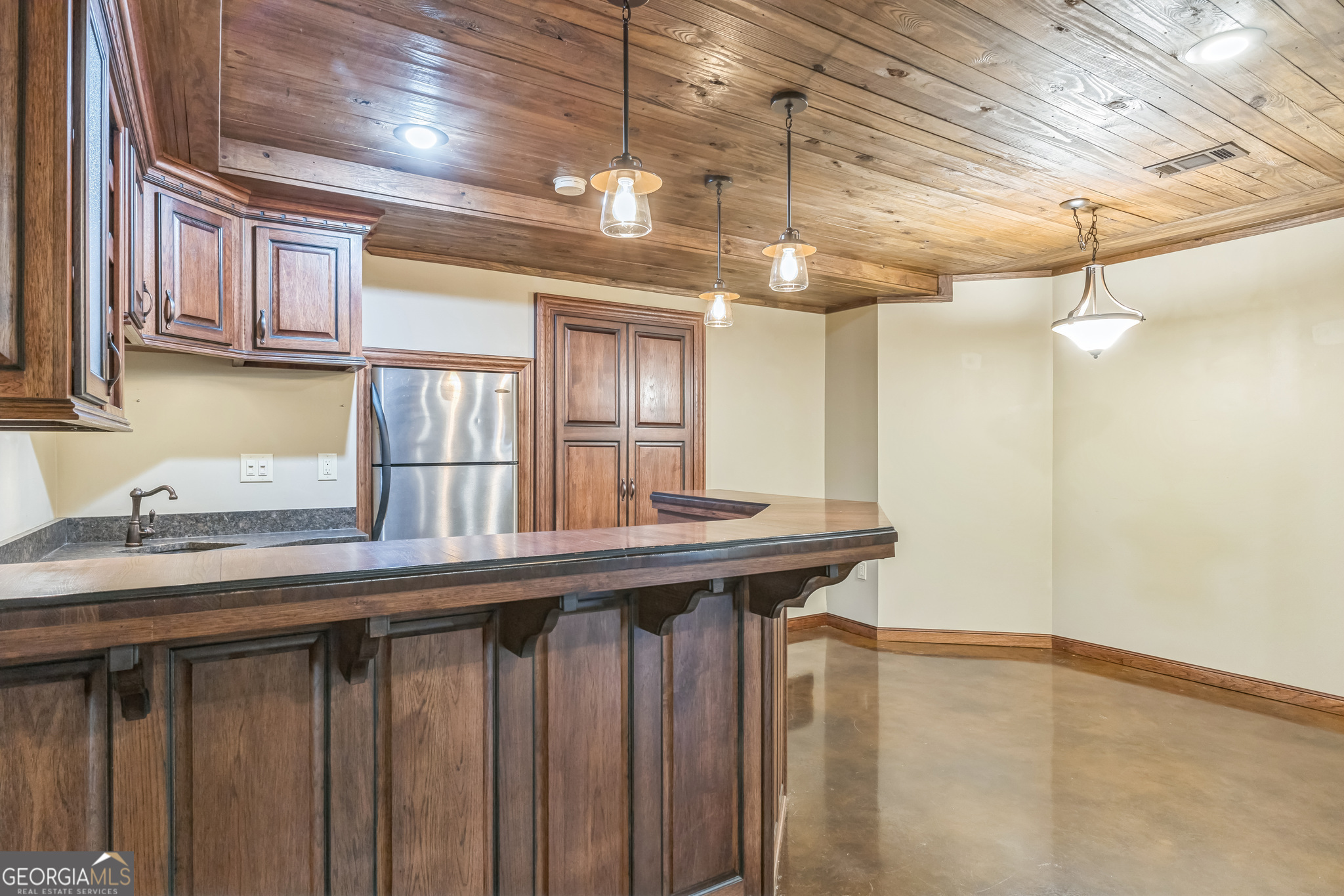 Lake Redwine - Residential