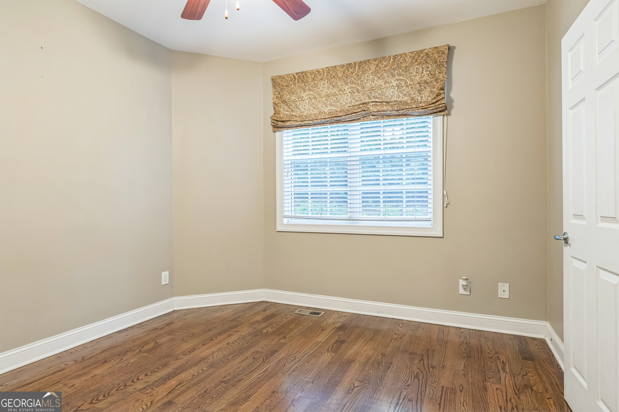 Lake Redwine - Residential