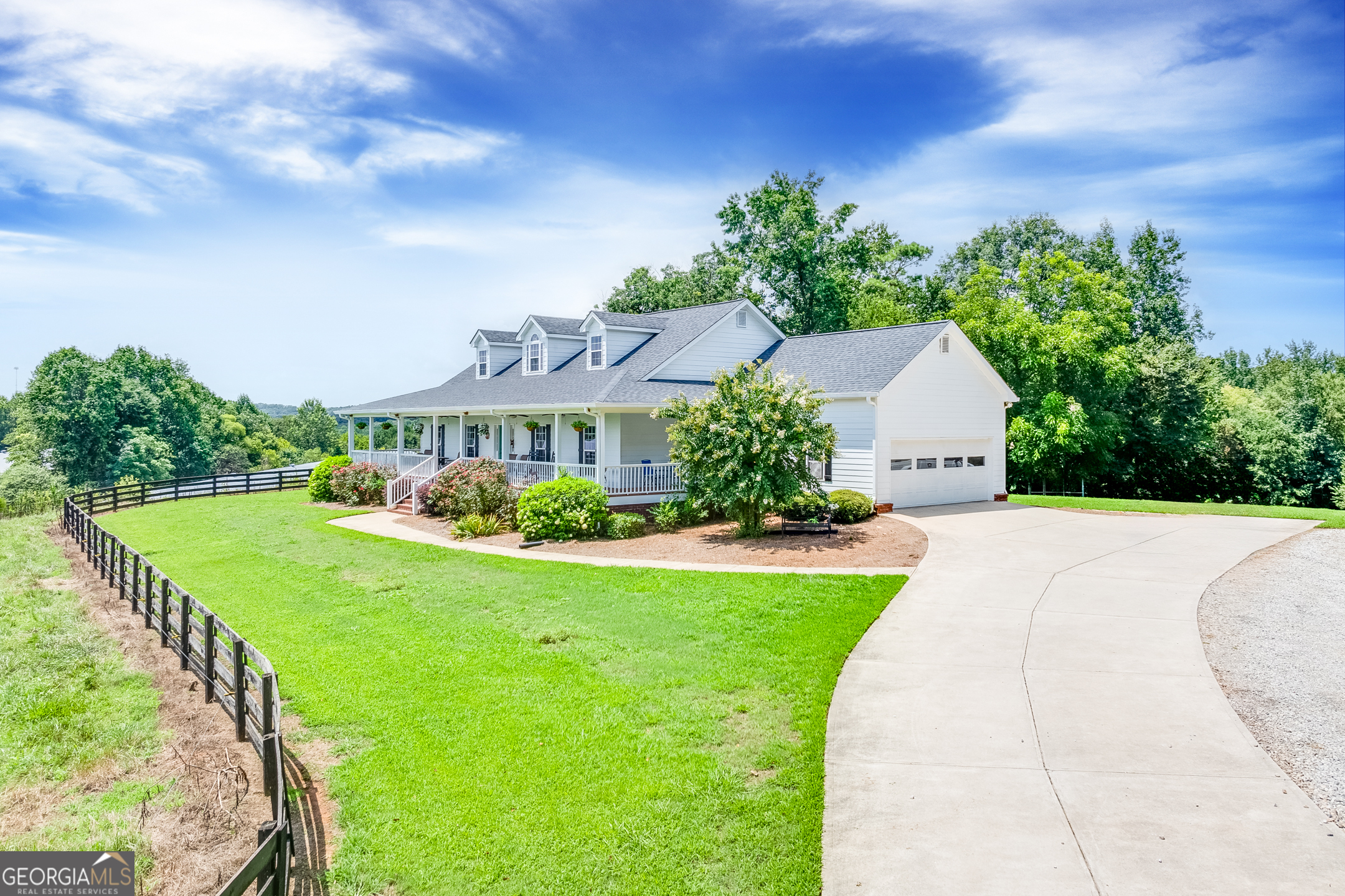 885 Brooks RD