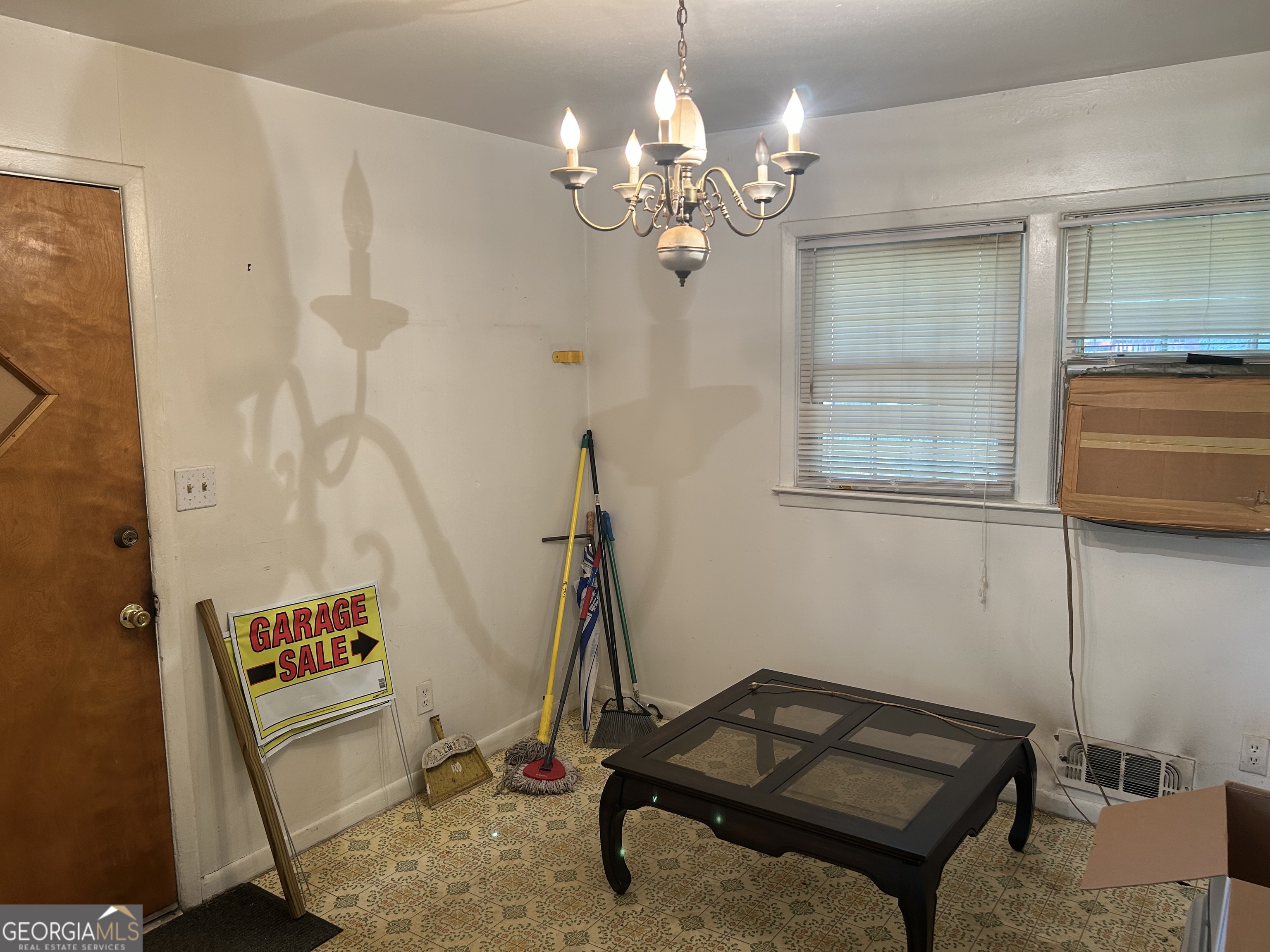 Atlanta, Georgia 30331, United States, 3 Bedrooms Bedrooms, ,1 BathroomBathrooms,Residential,Active,198429