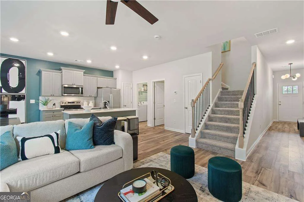 655 Treasure Drive
