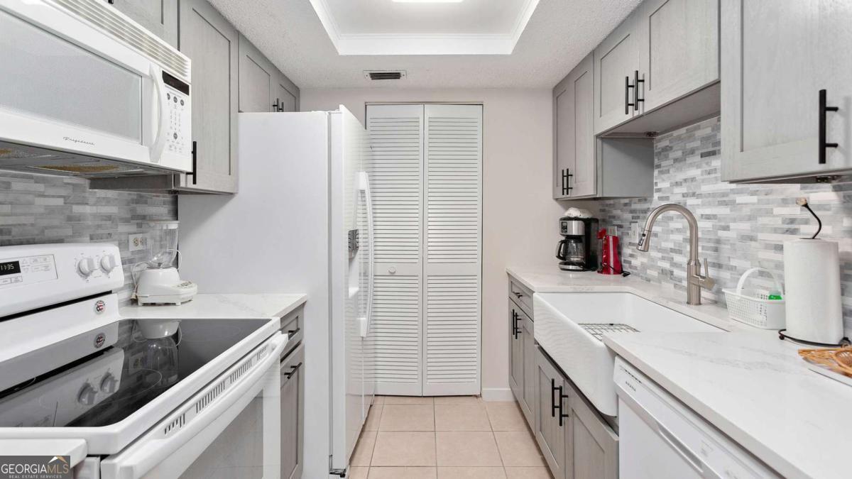1440 Ocean BLVD 224