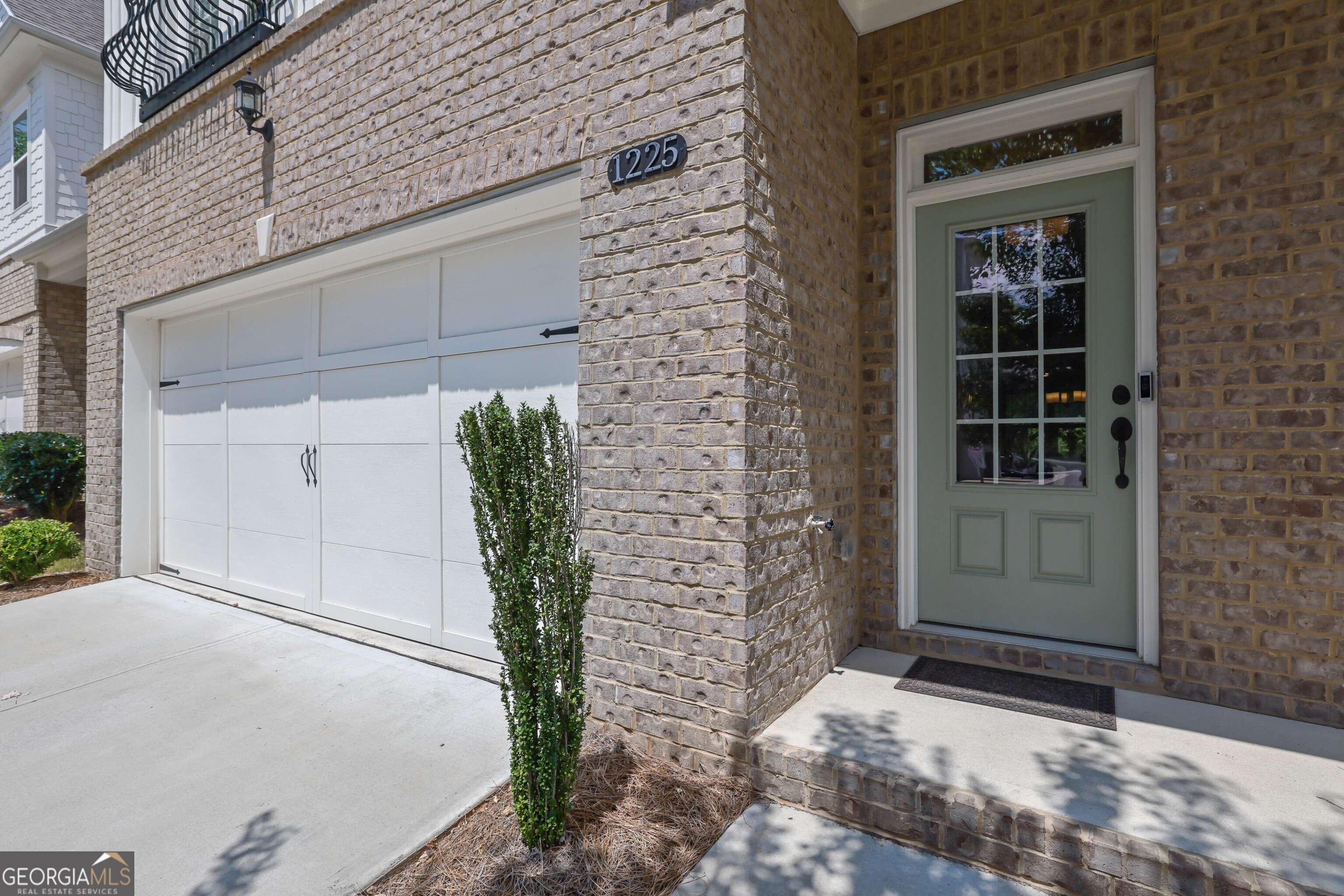 1225 Hampton Park RD