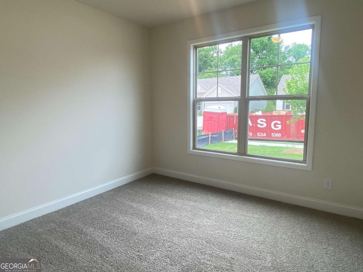 174 Oakdale RD