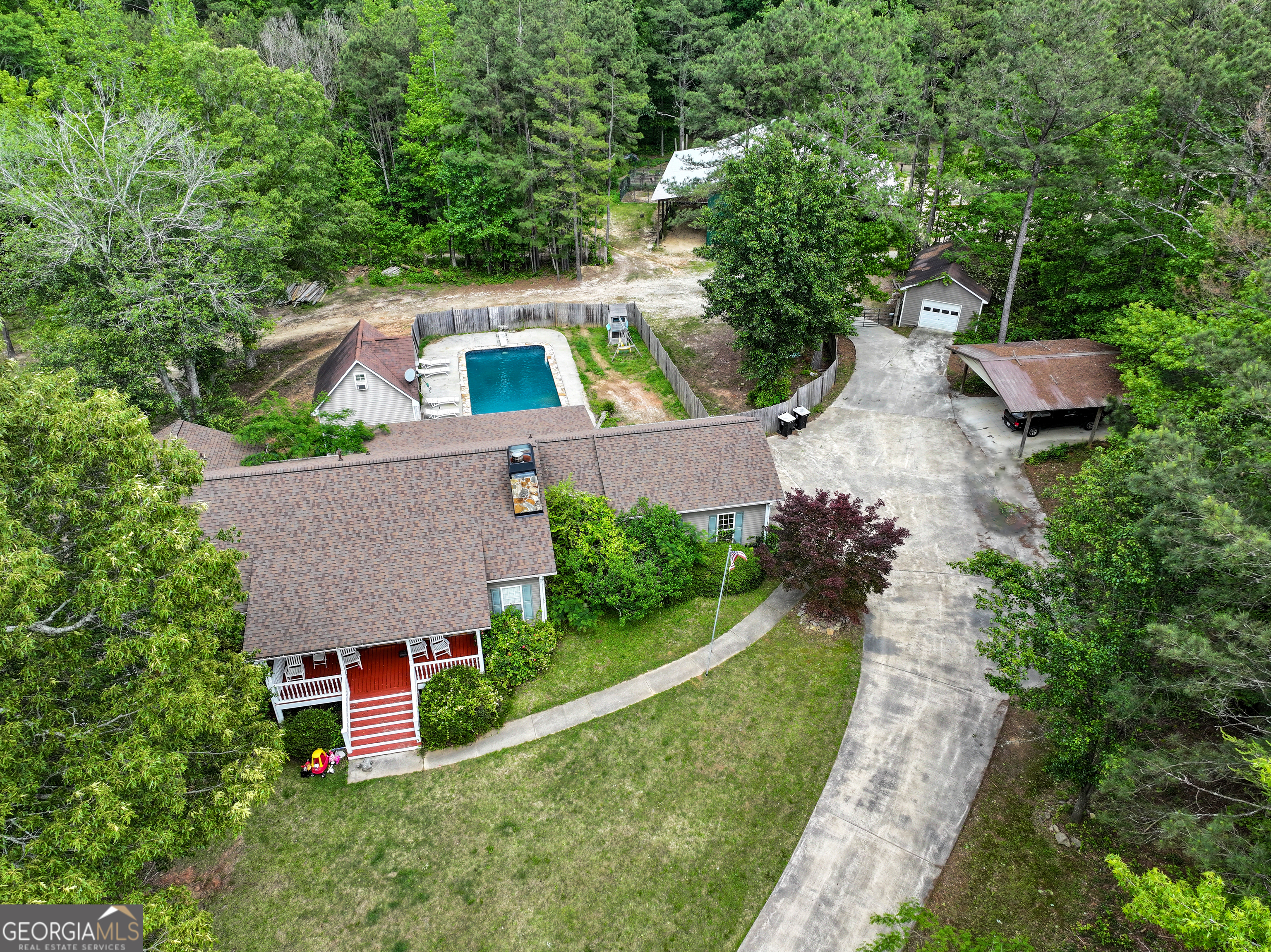 355 Meadowbrook LN