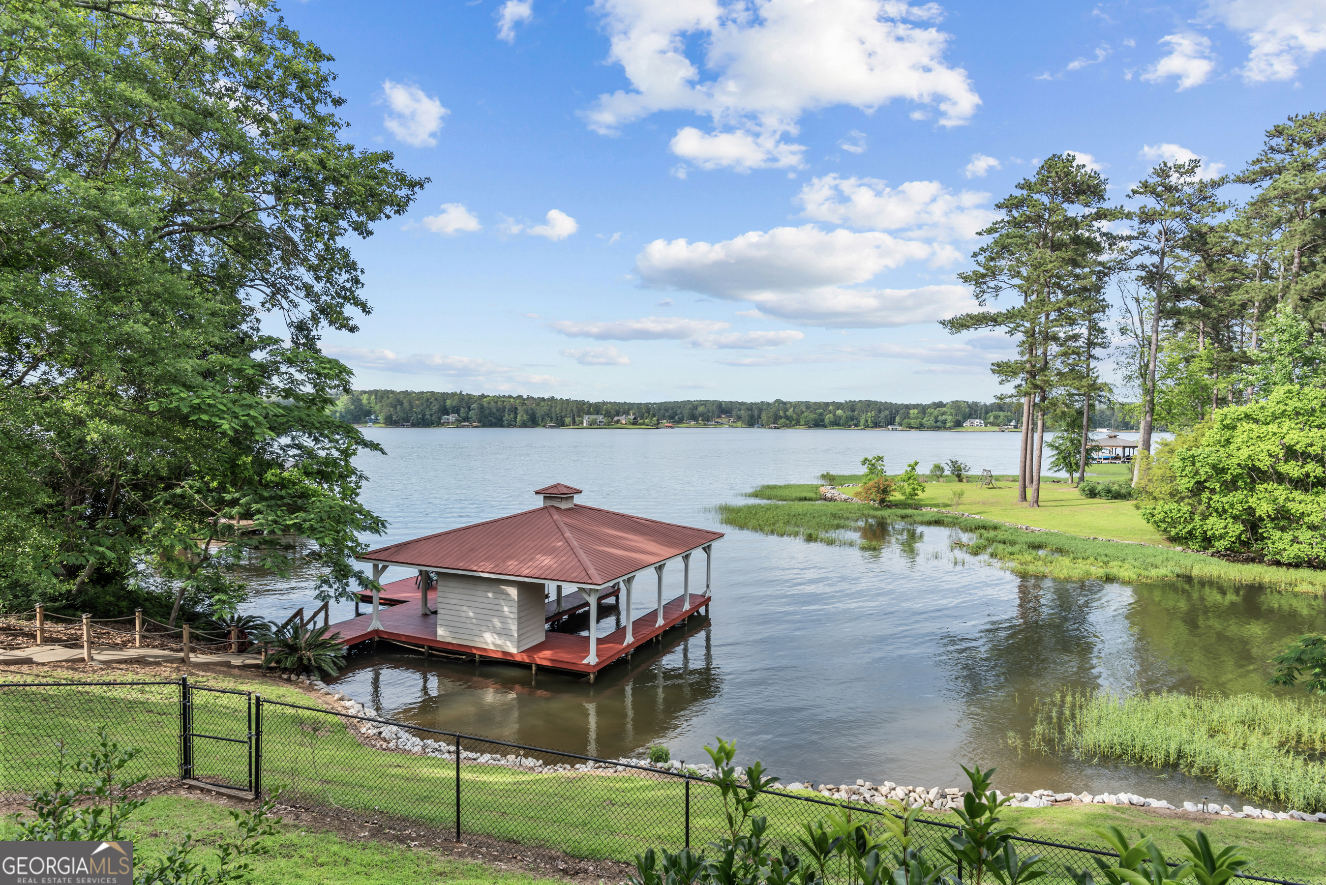 163 NE Knight DR