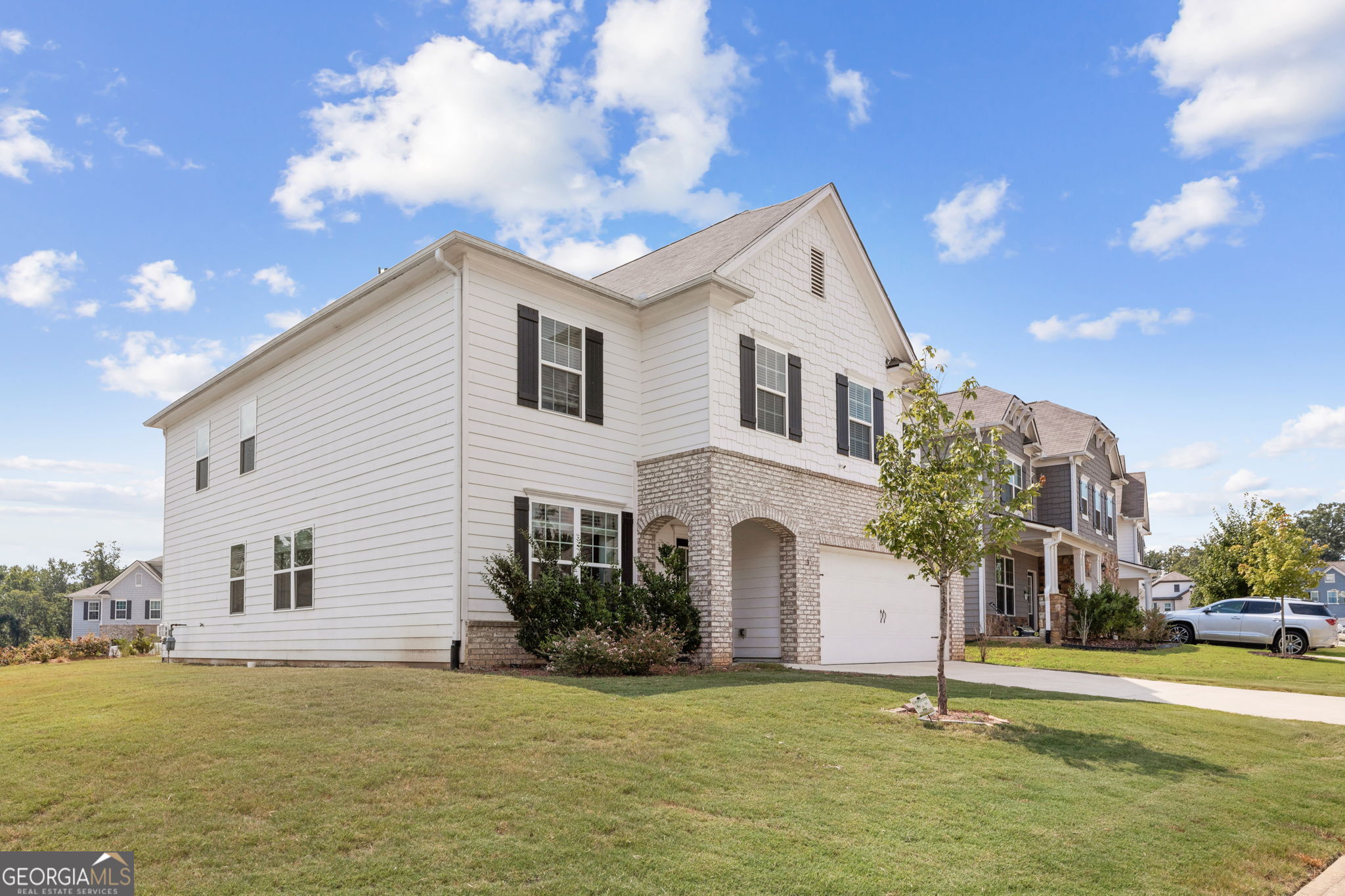 13 Jocelyn DR
