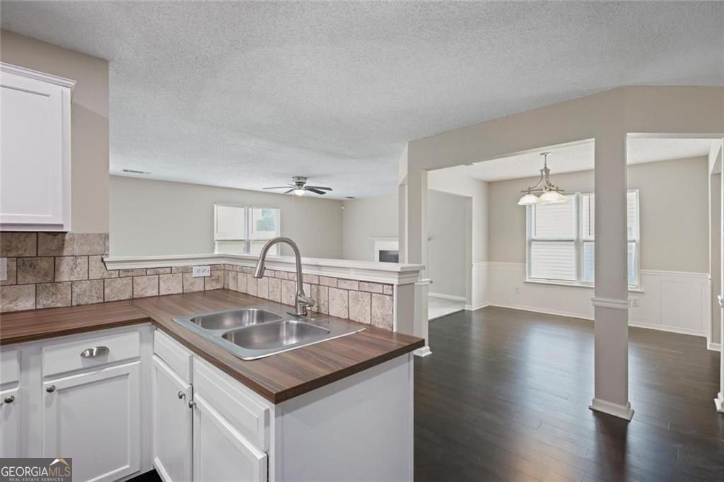 Photo of 3009 Summer Breeze Drive, Villa Rica, GA 30180 (MLS # 10650077)