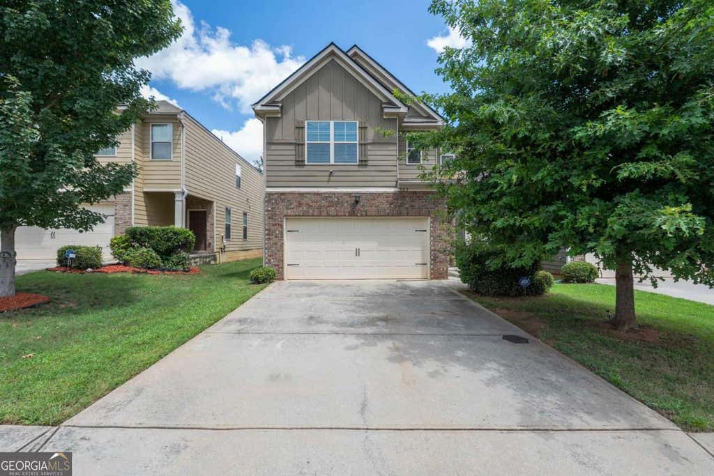 Photo of 565 Dasheill Lane, Atlanta, GA 30349 (MLS # 10819989)