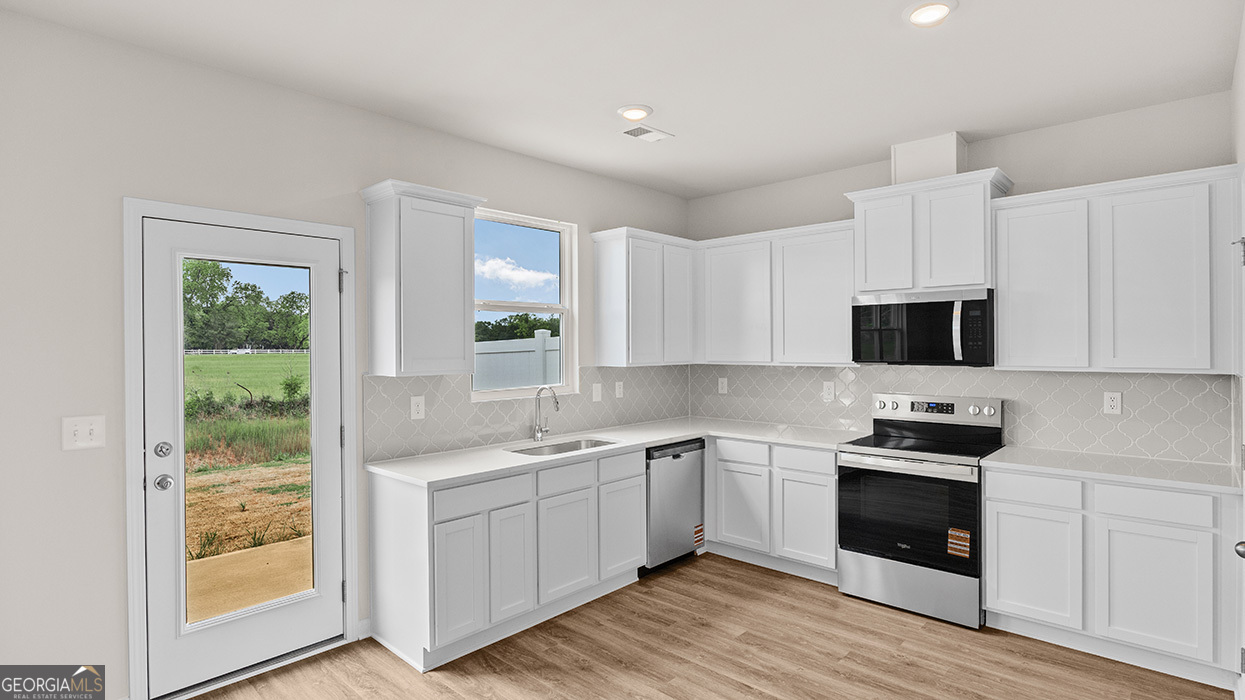 234B Lavendar LN