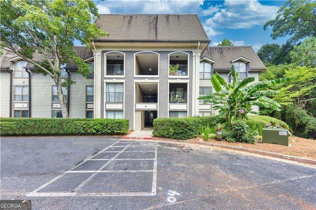 Photo of 2657 Lenox Road #P216, Atlanta, GA 30324 (MLS # 10698397)