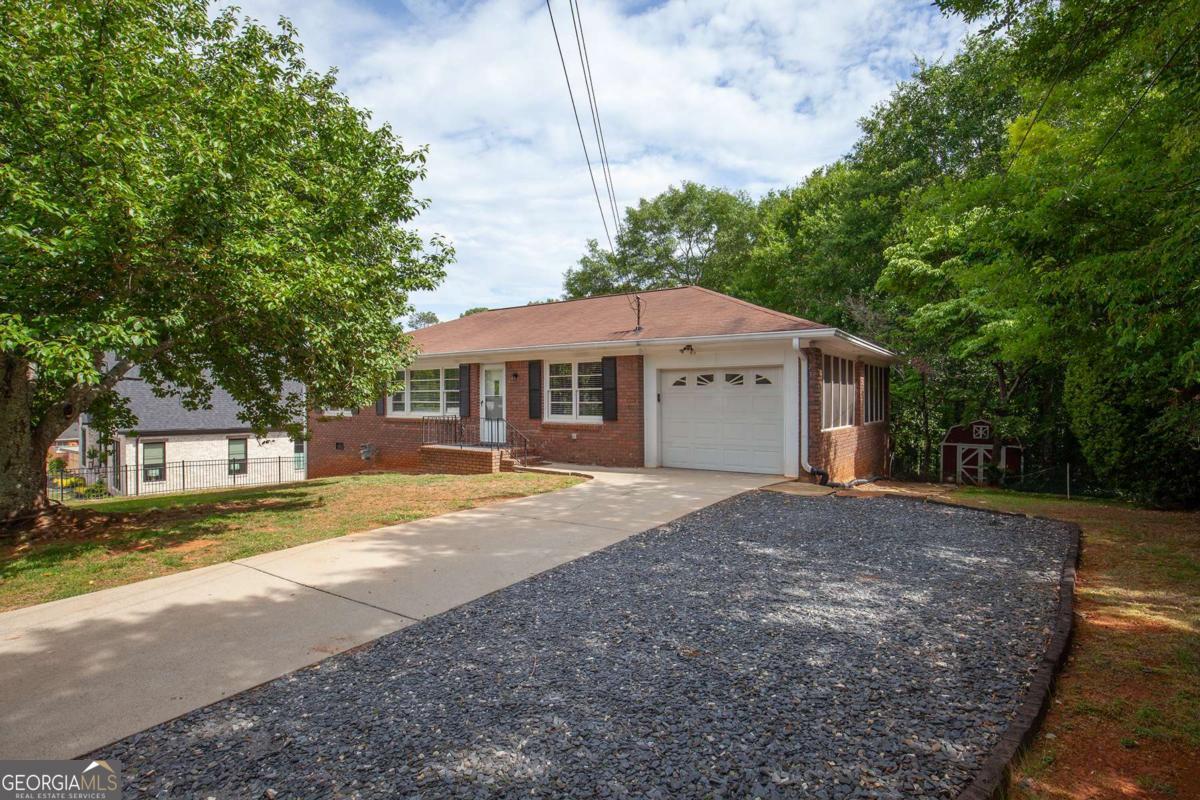 214 N Coleman RD