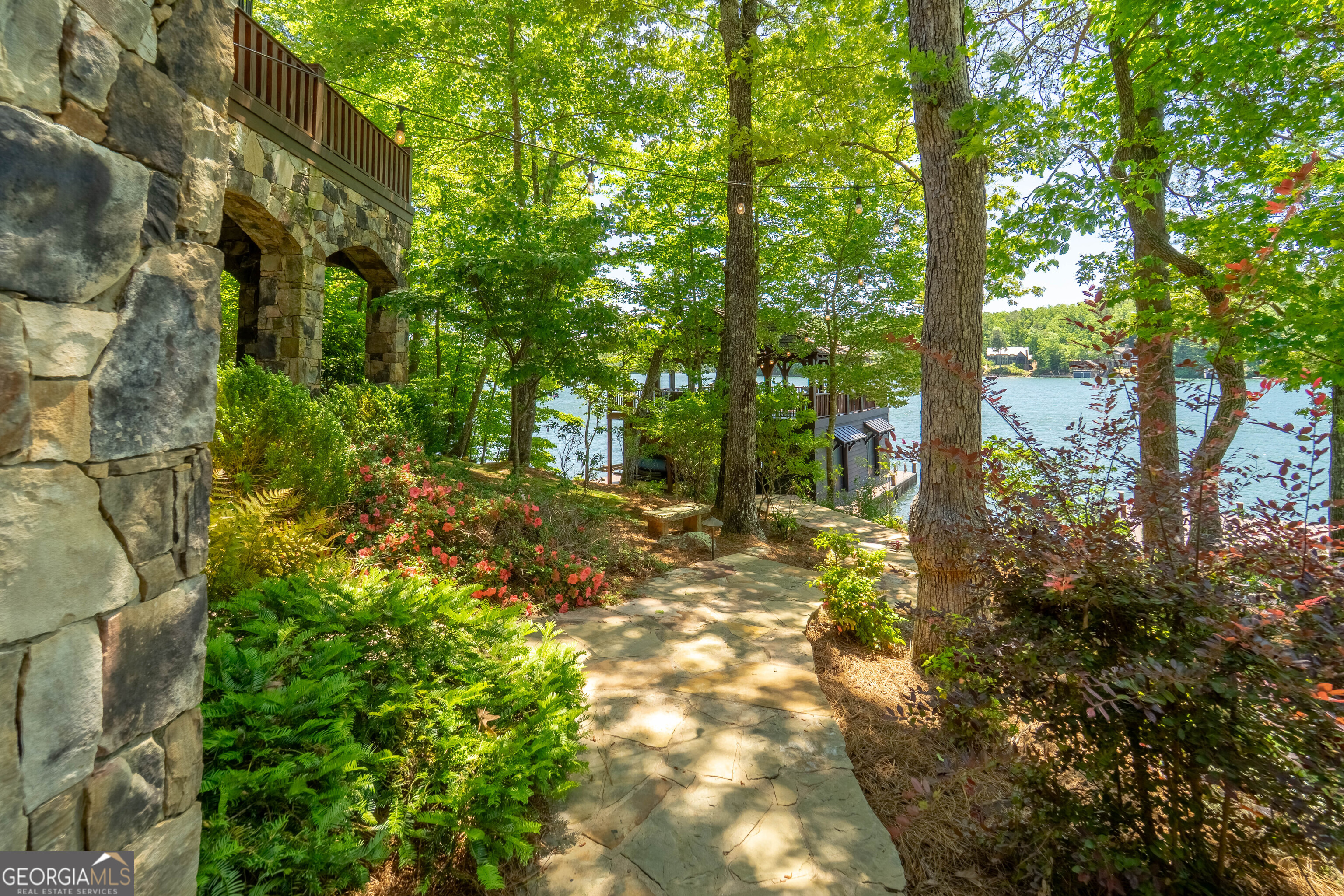 Lake Burton - Residential