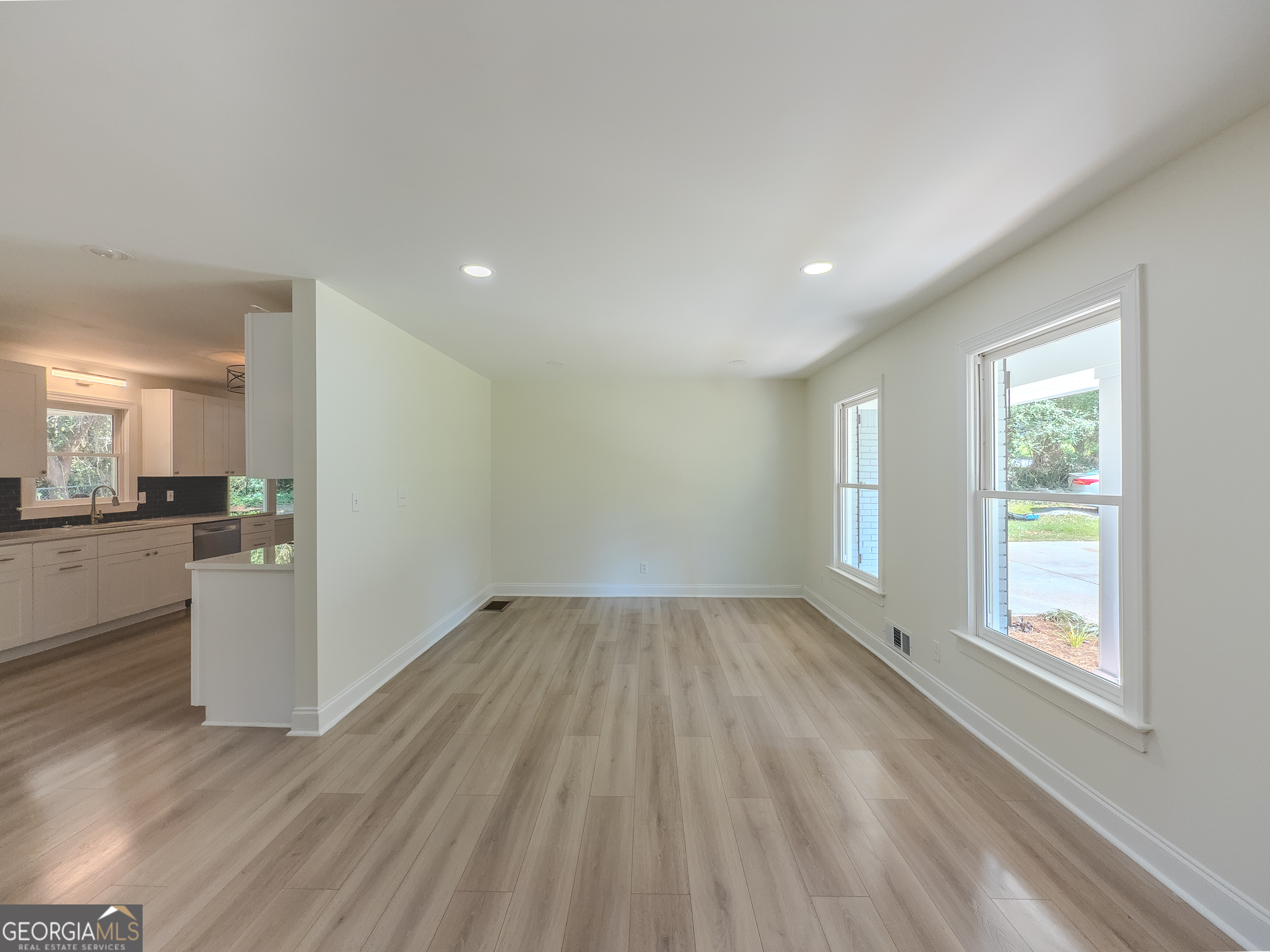 507 Castleaire DR