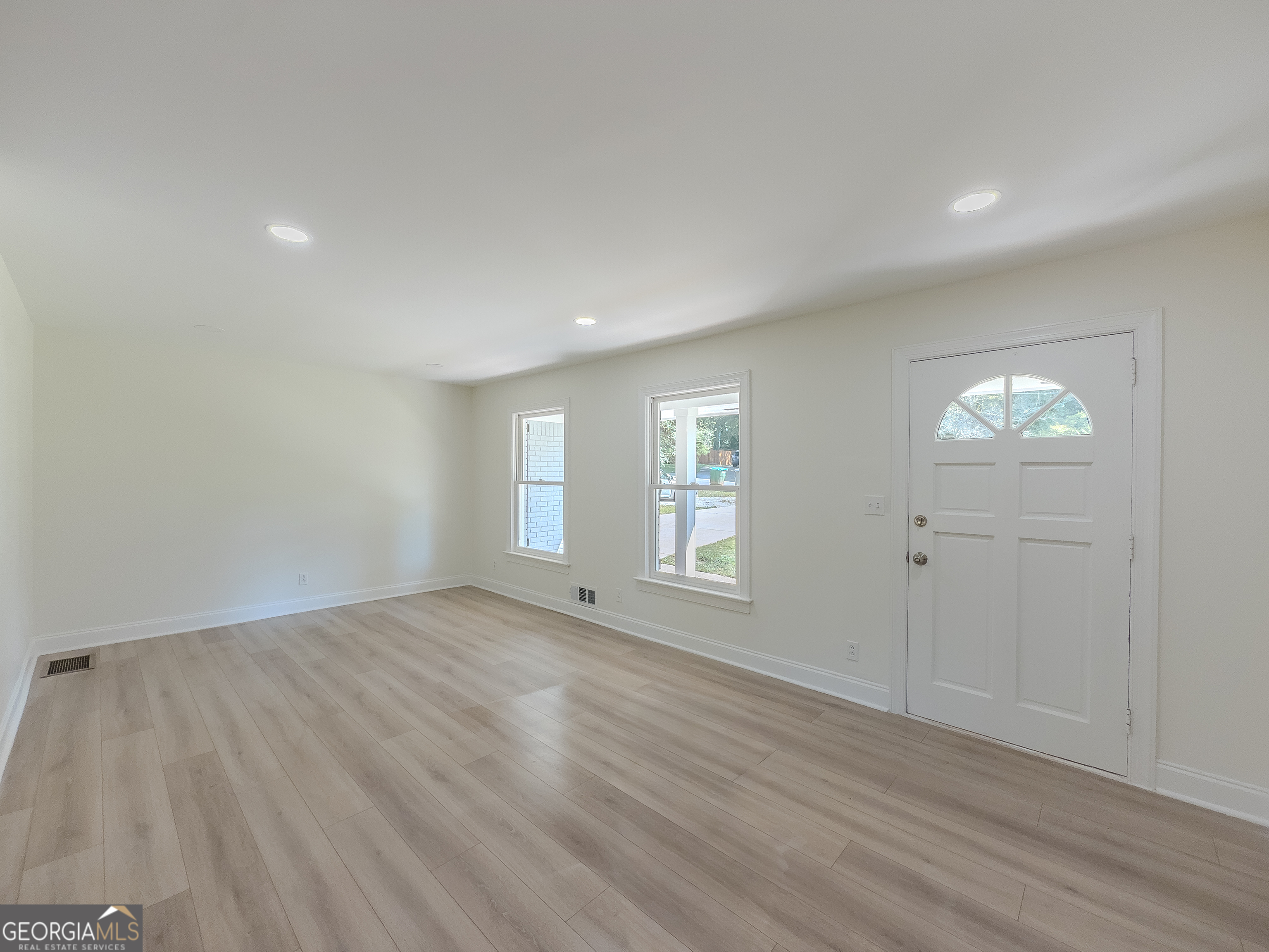 507 Castleaire DR