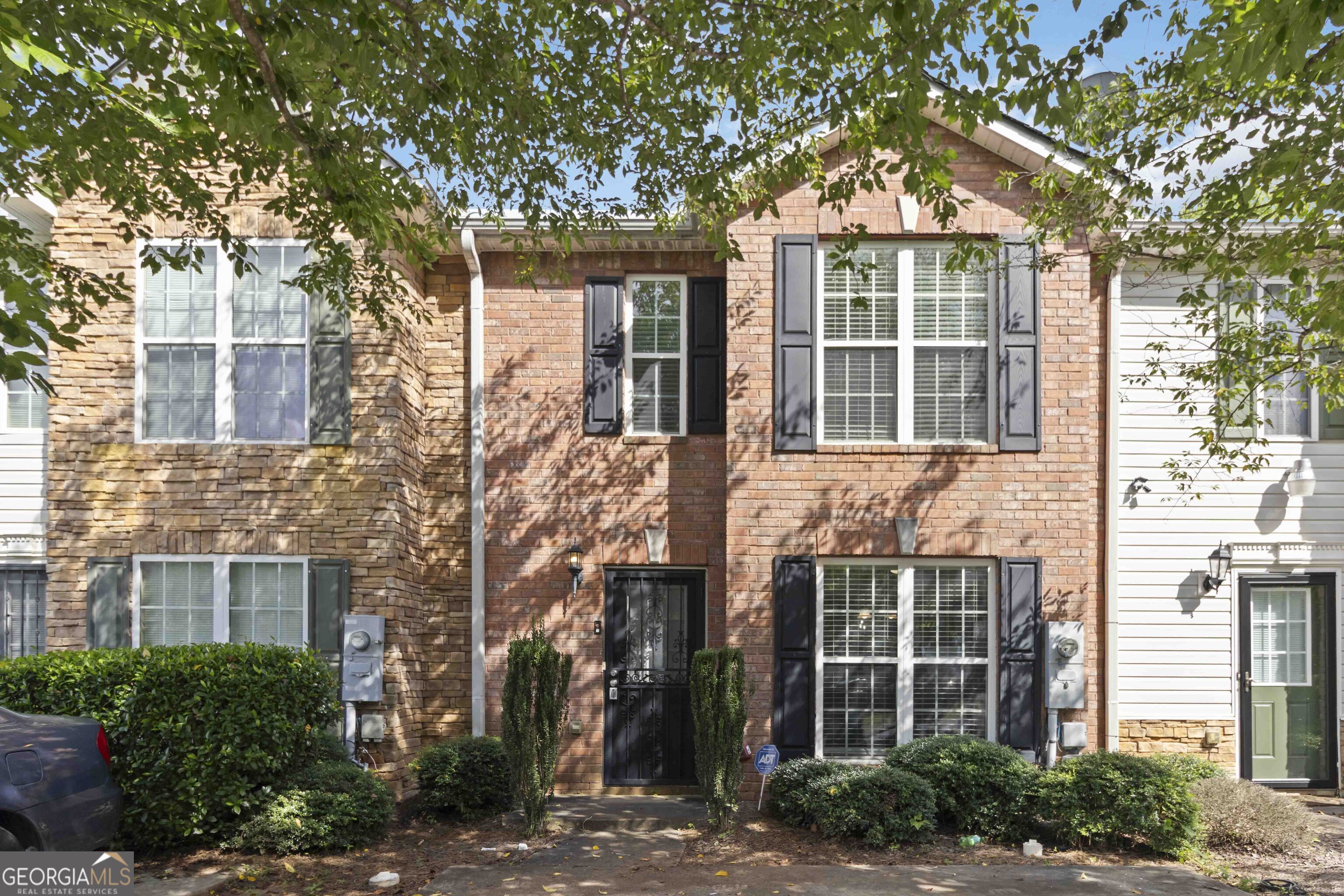 Sec 8 Welcome! This 3bd spacious townhome in a prime Decatur location is packed with charm. Freshly painted and features a spacious, open-concept layout. The eat-in kitchen includes appliances and offers plenty of space for cooking and gathering. Upstairs, the large primary bedroom boasts an en-suite bathroom for added comfort and privacy. Two additional bedrooms provide ample space for guests, a home office, or hobbies. Step outside to enjoy your private back patio, perfect for relaxing or entertaining. A walkable access to grocery stores, cafes, dining hotspots, and cultural attractions, while providing easy commutes via I-285, I-20, and nearby MARTA stations