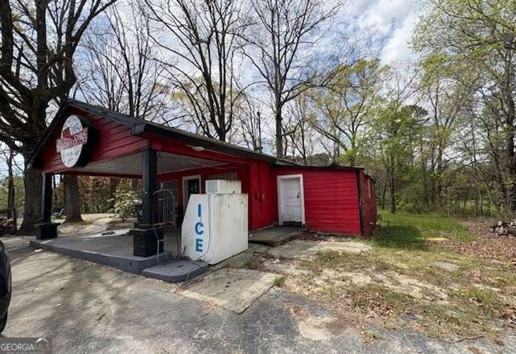 Photo of 1519 New Hope Road, Lawrenceville, GA 30045 (MLS # 10722967)