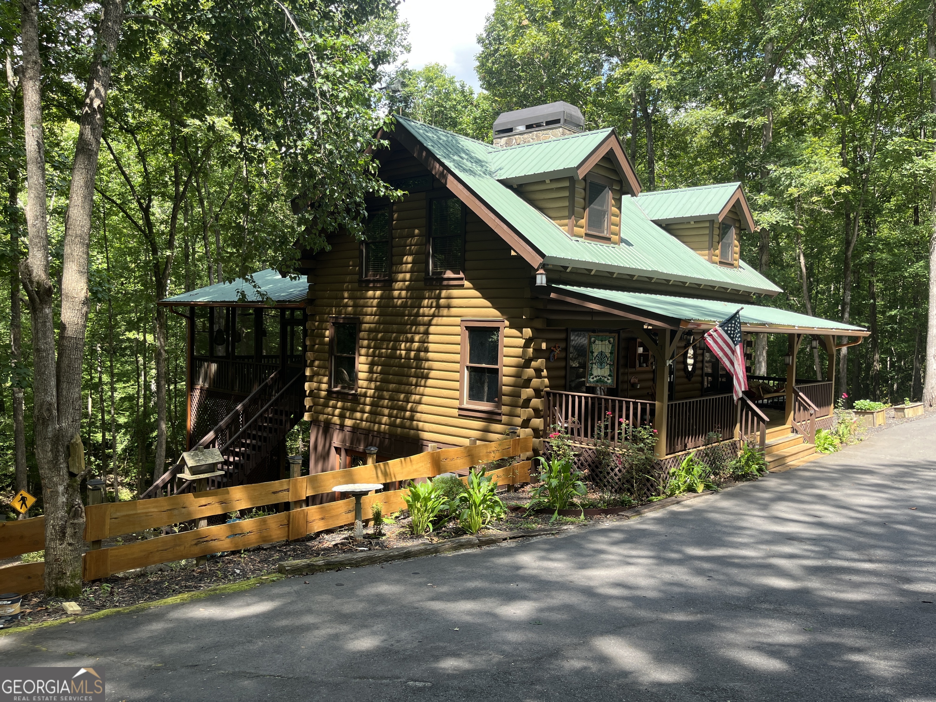 281 Wildwood CT