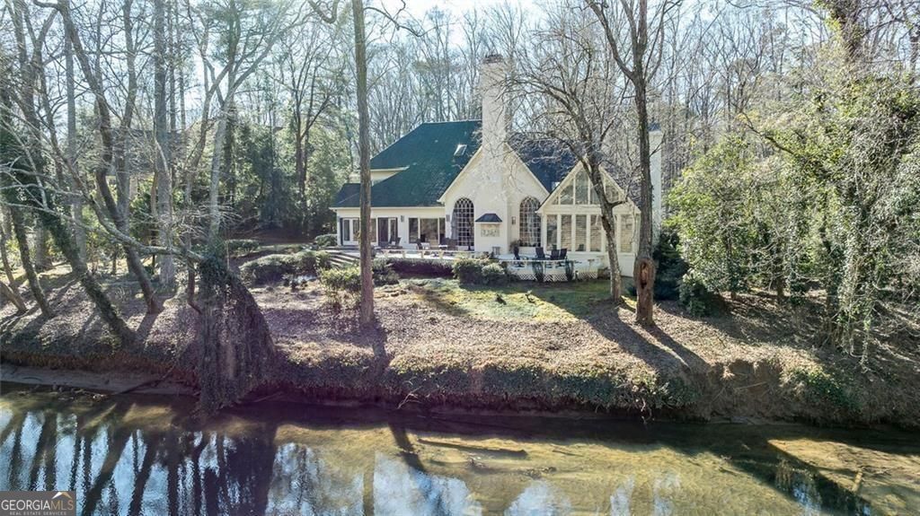 325 Riverhall CT