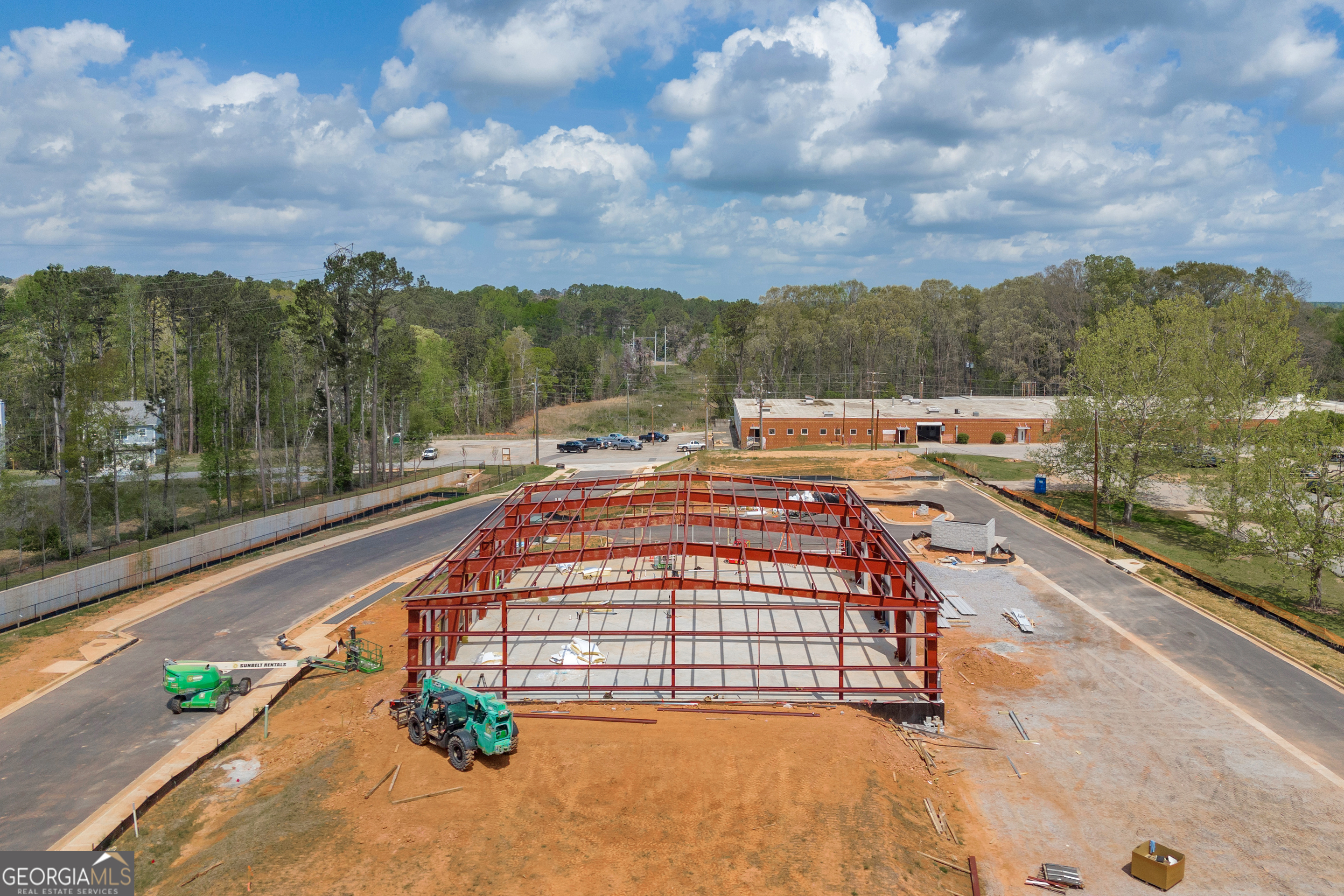161 Fritz Mar LN 400 (BUILDING)