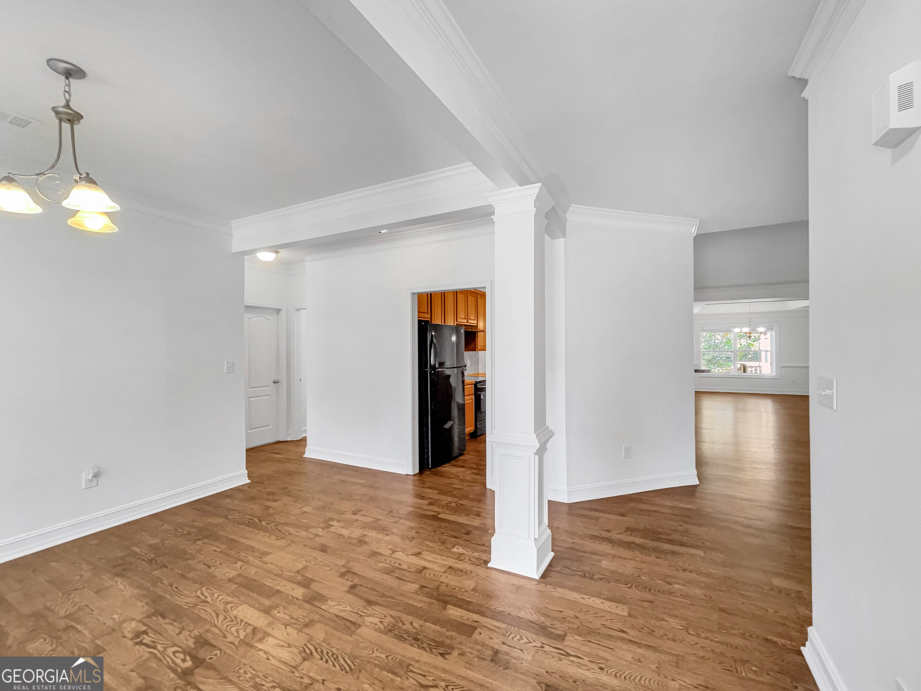 216 E Berkeshire CT