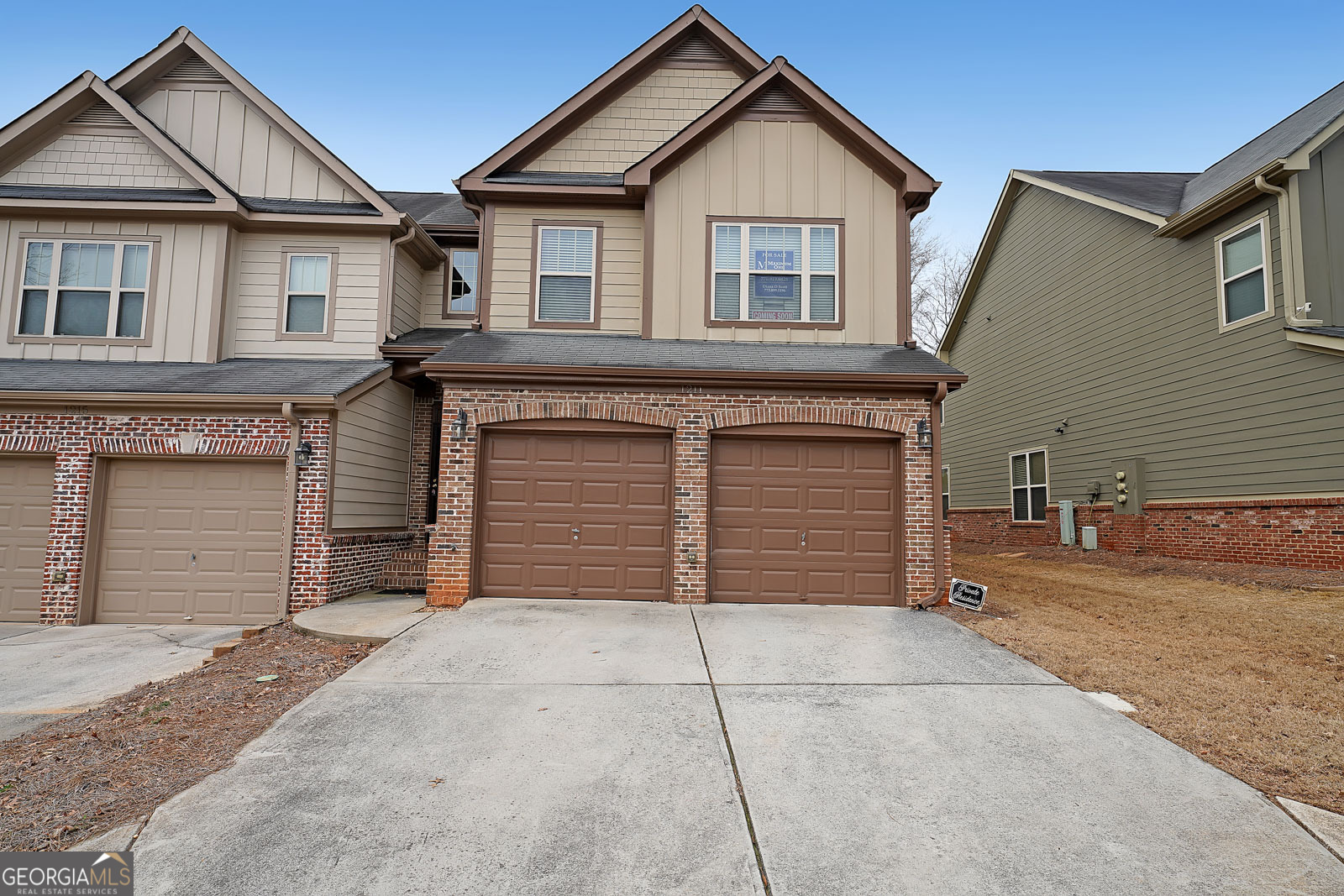 MOTIVATED SELLER! $10,000 towards CLOSING!!! Beautiful 3-Bedroom Townhouse in Prime Marietta Location! Welcome to this stunning 2,175 sqft townhouse in the heart of Marietta, GA, nestled in a desirable gated community with fantastic amenities, including a pool. Conveniently located near top-rated schools, Marietta Square, shopping centers, and major highways, this home offers both comfort and convenience! Step inside to find a spacious living room with a cozy fireplace, perfect for relaxing evenings. The large kitchen boasts ample counter space, a brand-new dishwasher (2024), and an open flow into the dining area-ideal for entertaining. A half-bath on the main floor adds extra convenience. Upstairs, the primary suite is a true retreat, featuring a sitting area and an en-suite bathroom. Two additional bedrooms share a full bath, also located upstairs. Recent updates include new upstairs toilets (2024) and a transferable Cinch Home Warranty for peace of mind. Enjoy the fenced backyard, perfect for outdoor gatherings or a private oasis. This well-maintained home is move-in ready and offers everything you need for comfortable living in a vibrant community. Don't miss this opportunity-schedule your showing today!