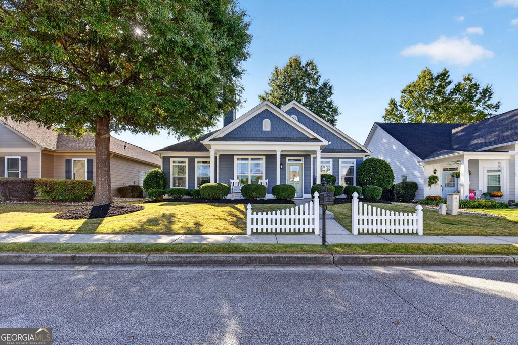 Photo of 45 Granite Way, Newnan, GA 30265 (MLS # 10880099)