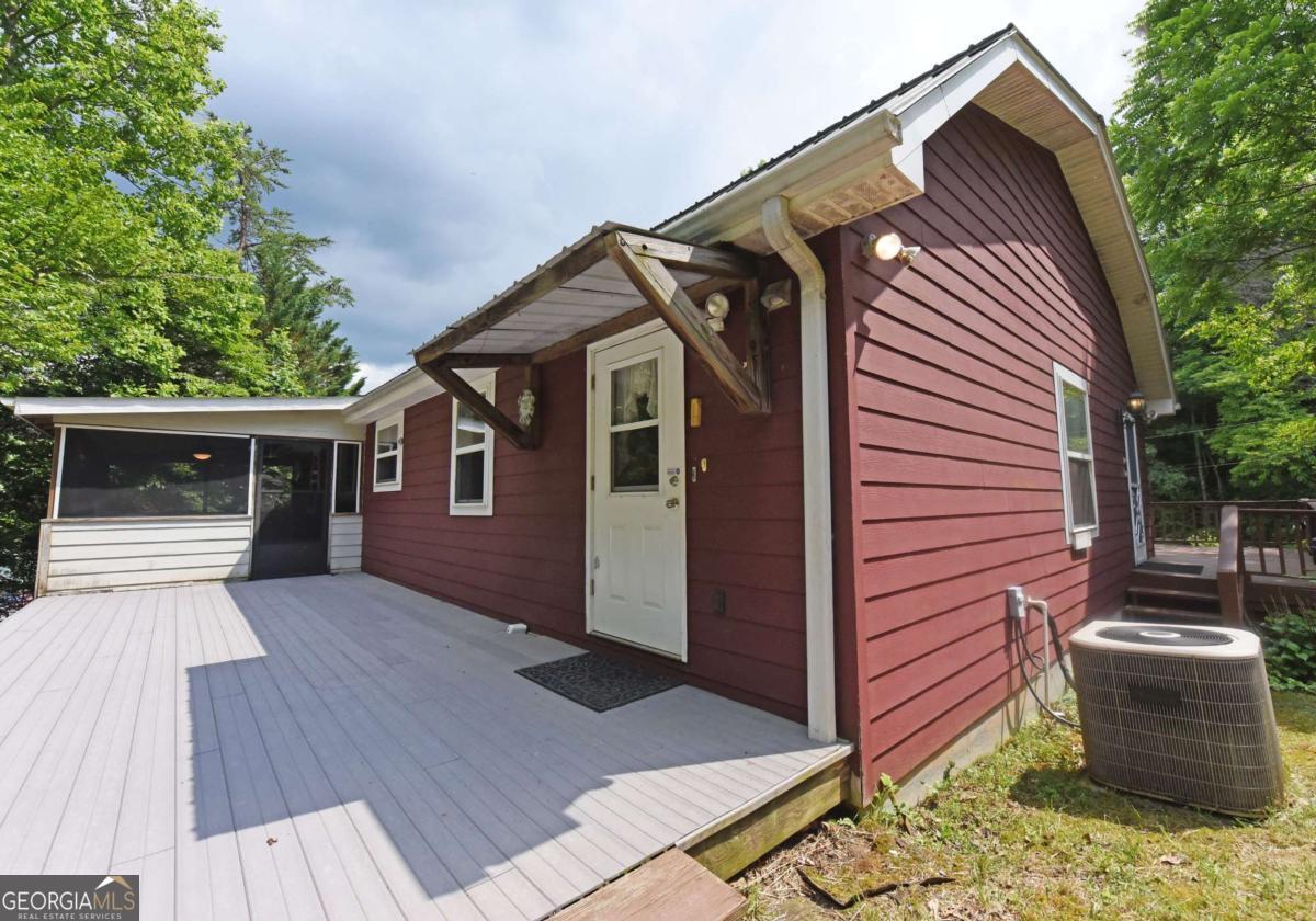 34 Summerhill LN
