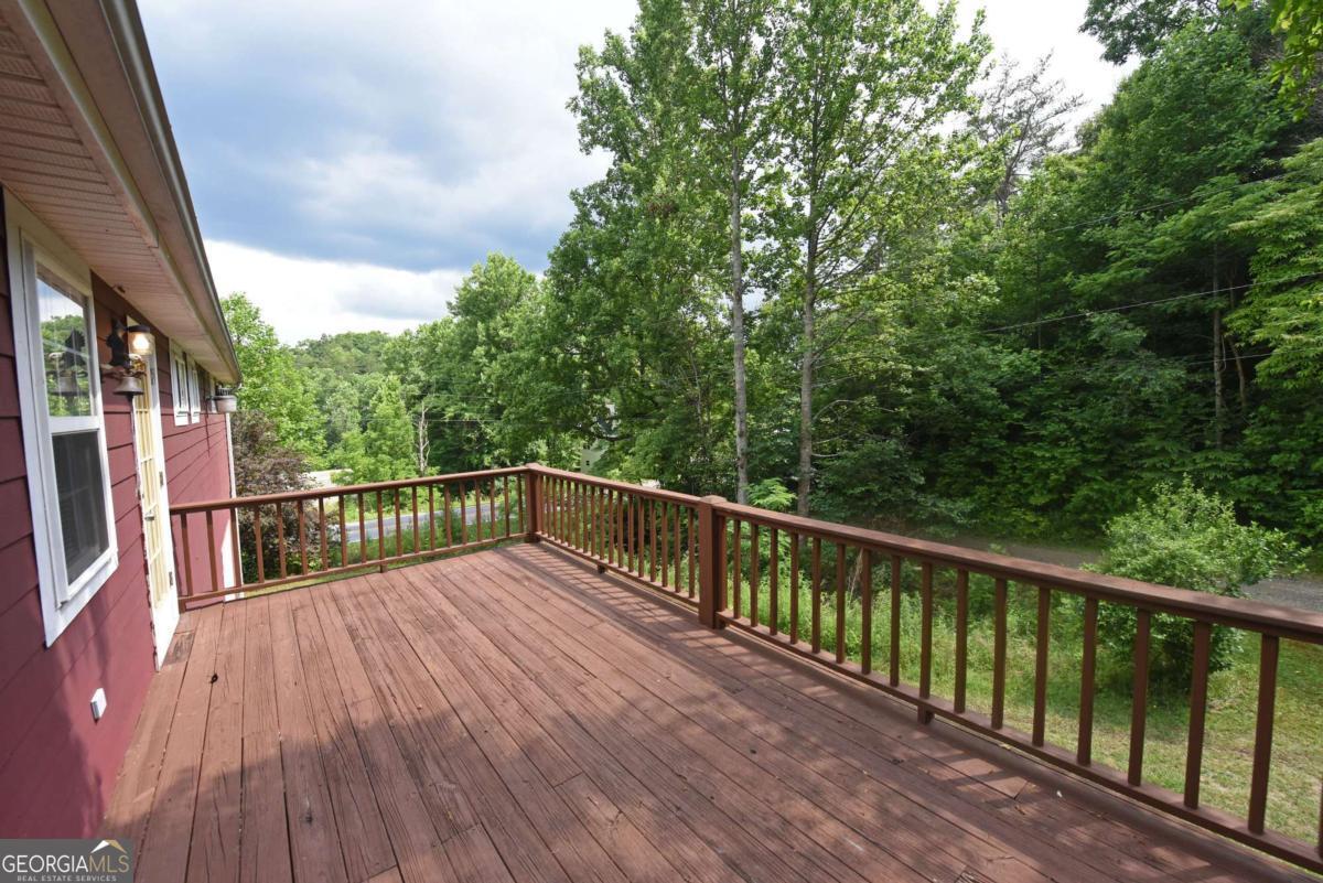 34 Summerhill LN