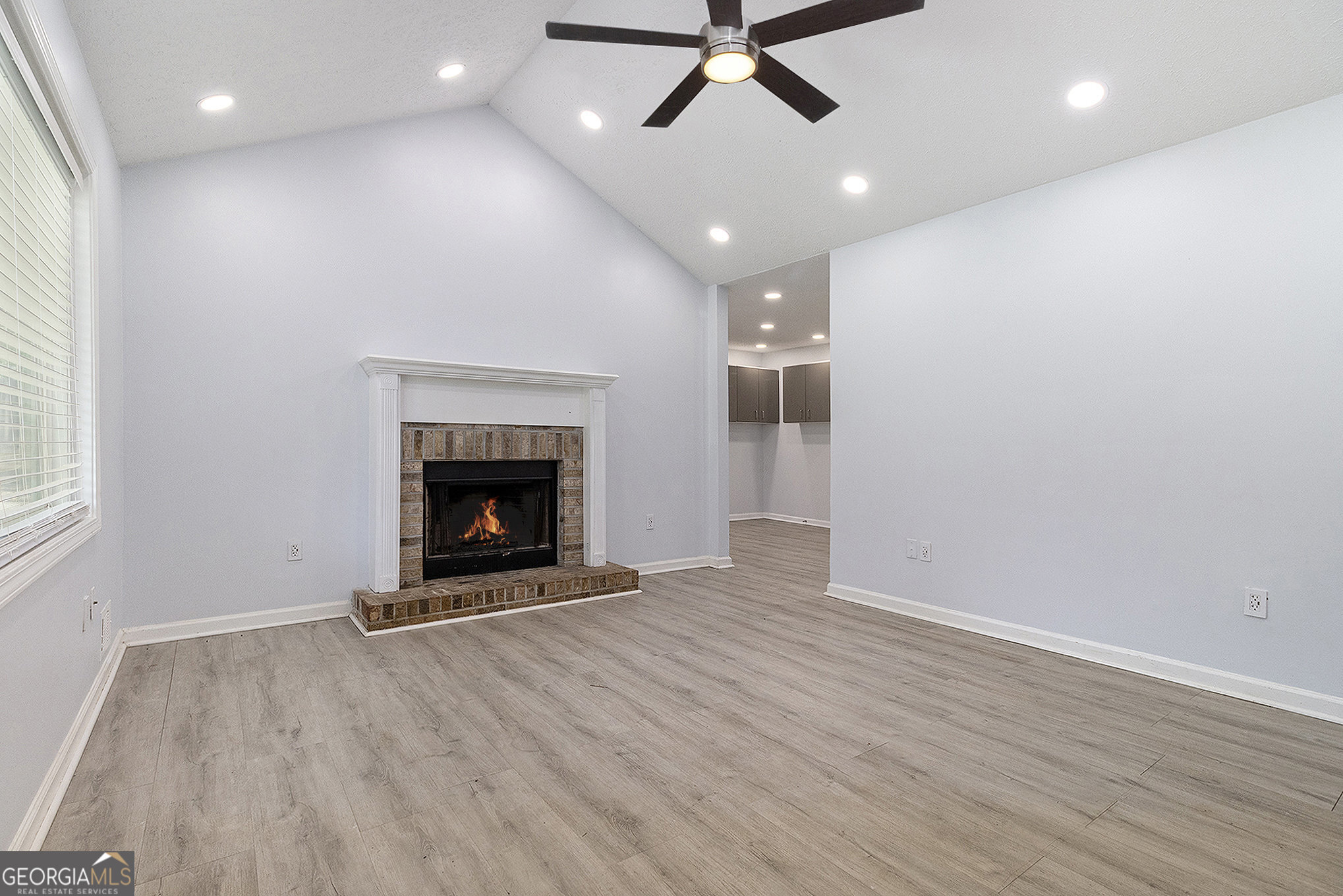 301 Collins RD