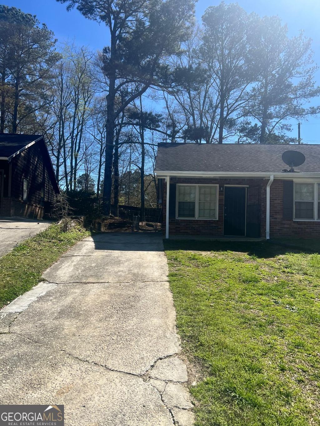 Photo of 1152 Pinedale Circle NW, Conyers, GA 30012 (MLS # 10712473)