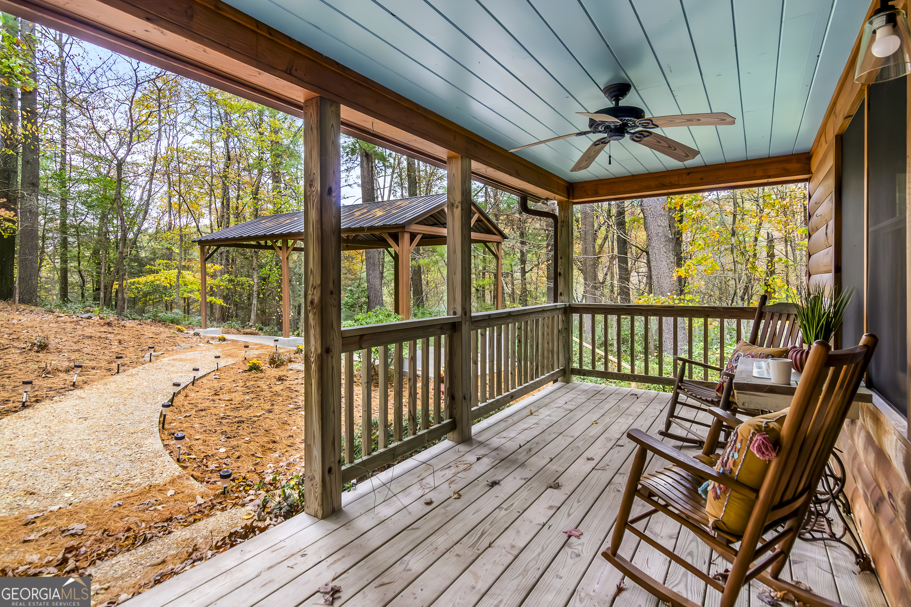 125 Waters RD