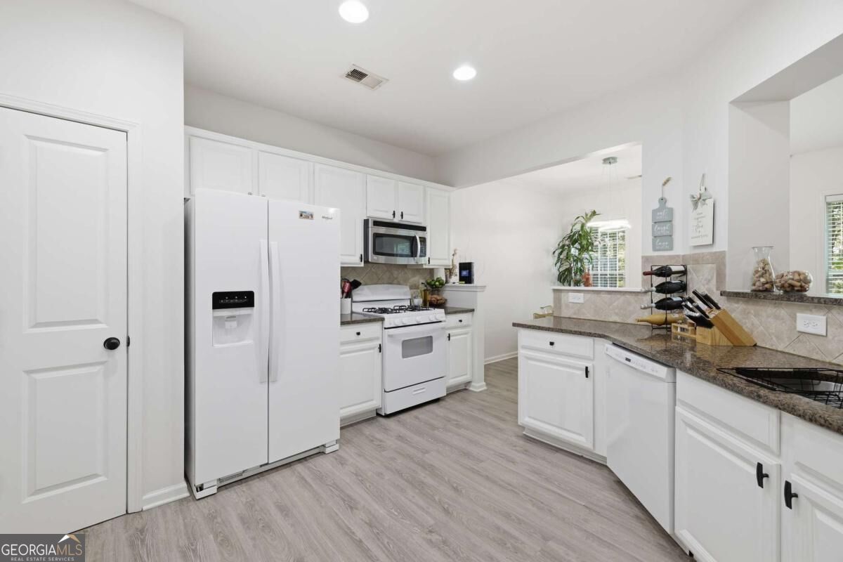1794 Caswell PKWY