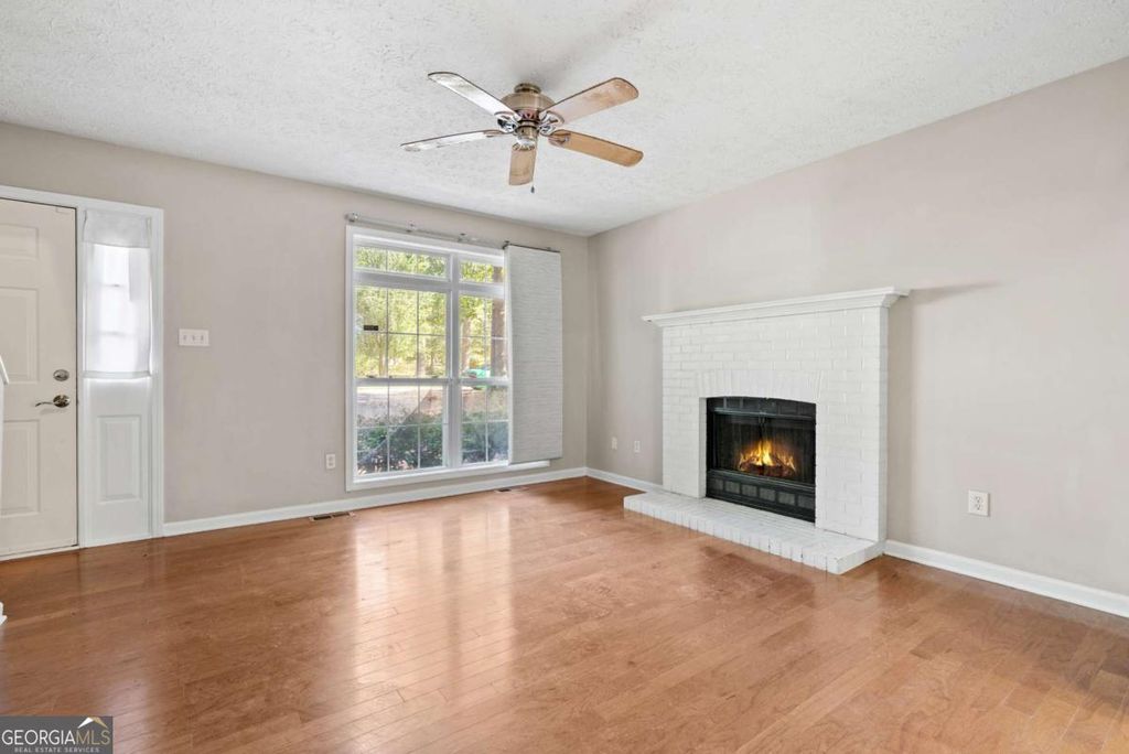 Photo of 1333 LAURA Lane, Austell, GA 30168 (MLS # 10630754)
